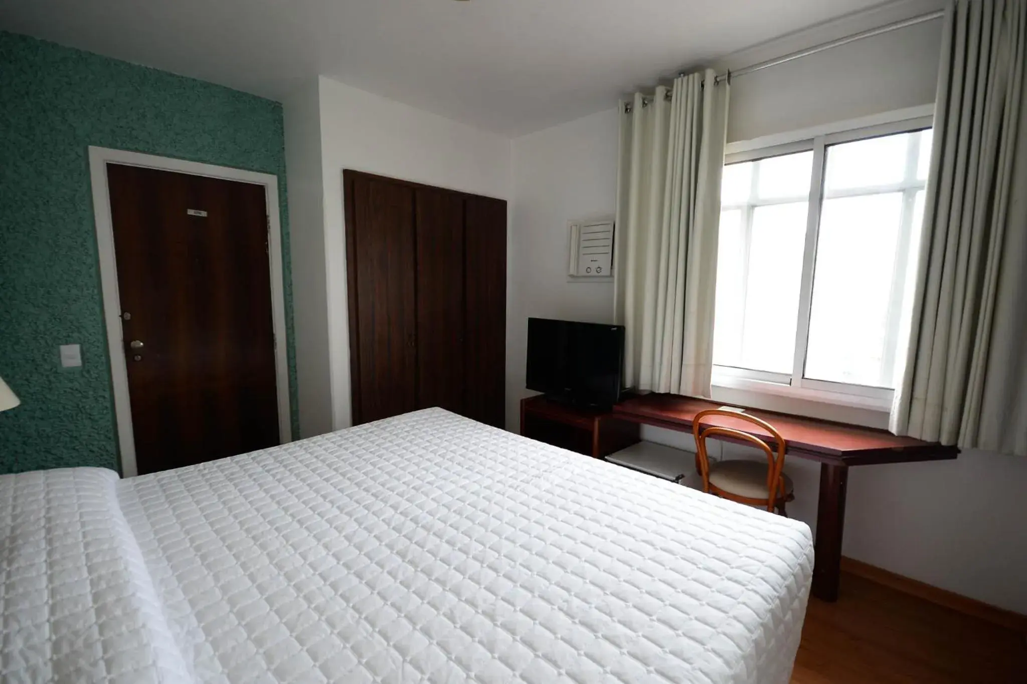 Standard Double Room in Caravelle Palace Hotel Standard Double Room in Caravelle Palace Hotel