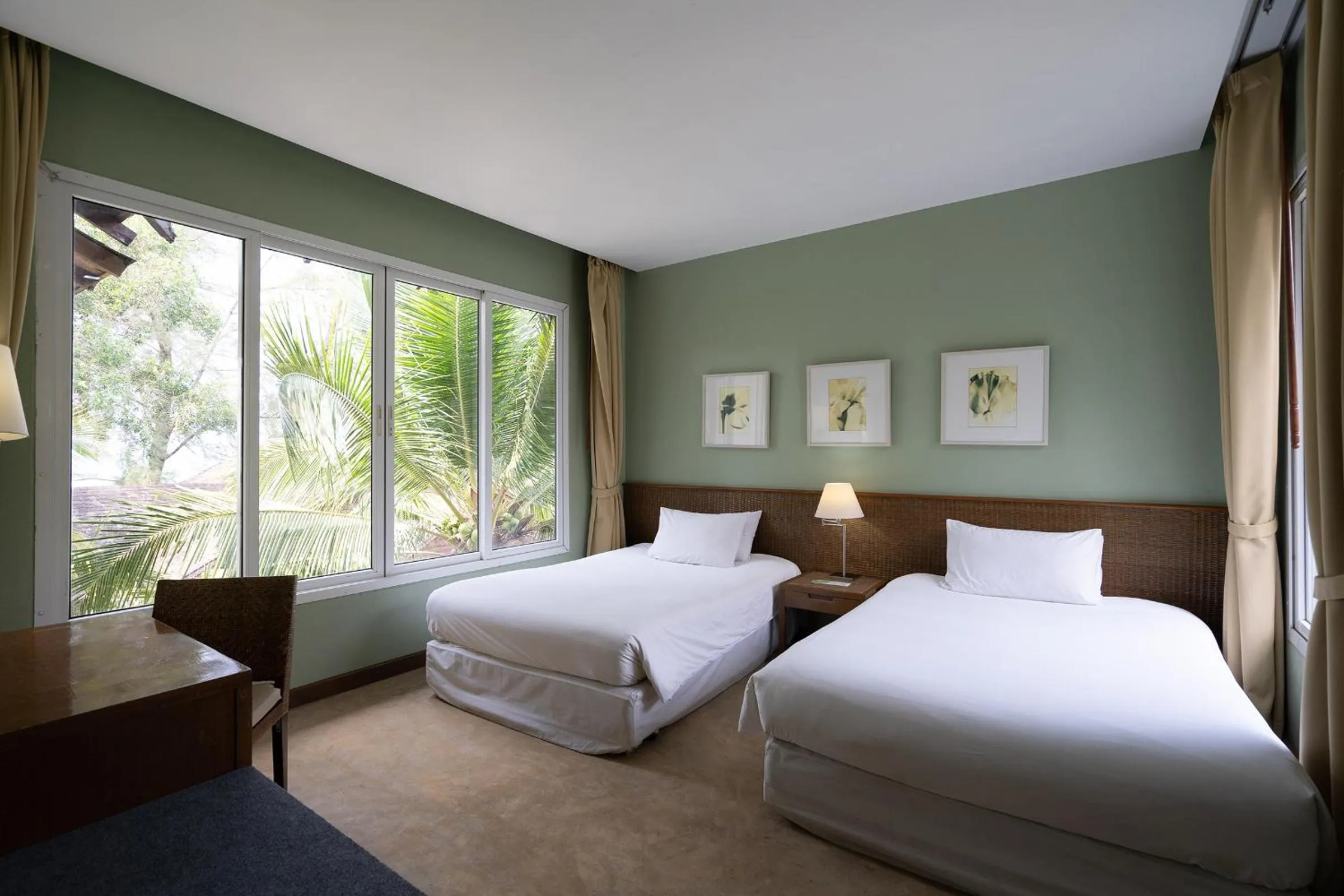 Bedroom, Bed in Centara Chaan Talay Resort And Villas Trat