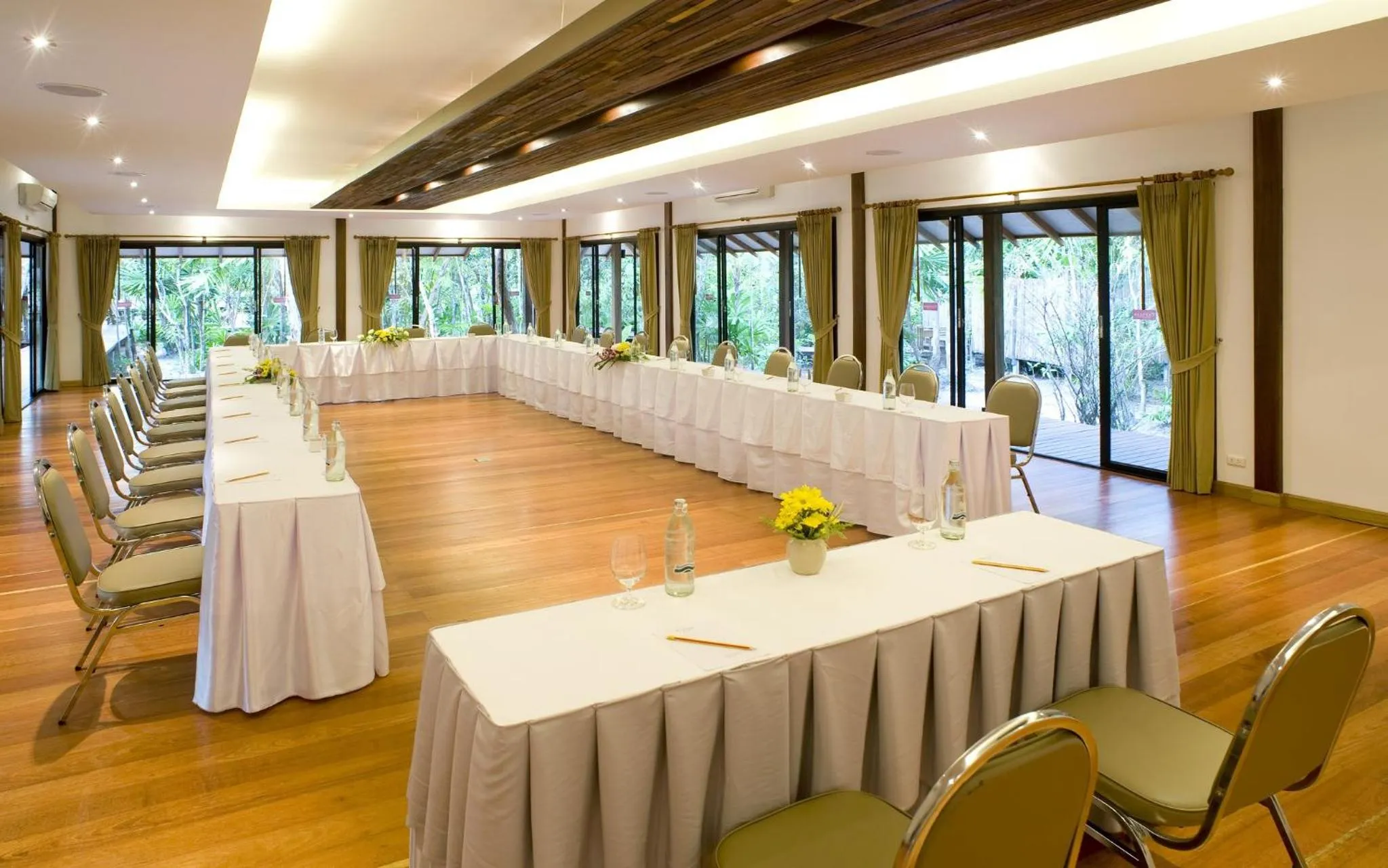 Meeting/conference room in Centara Chaan Talay Resort And Villas Trat