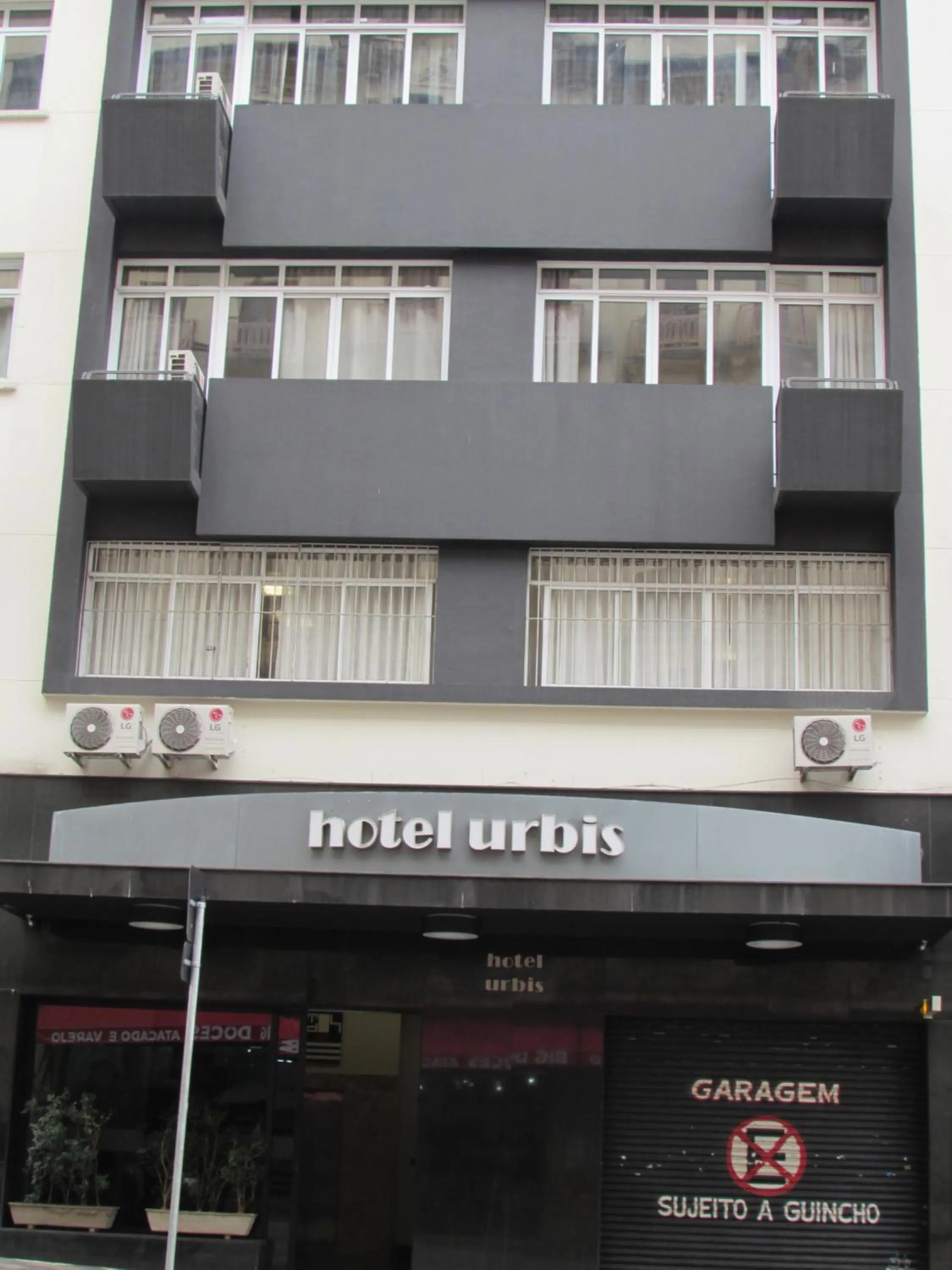 Hotel Urbis a 10 minutos Rua 25 de Março, Brás,Bom Retiro,a 2 minutos do Mirante Sampa Sky