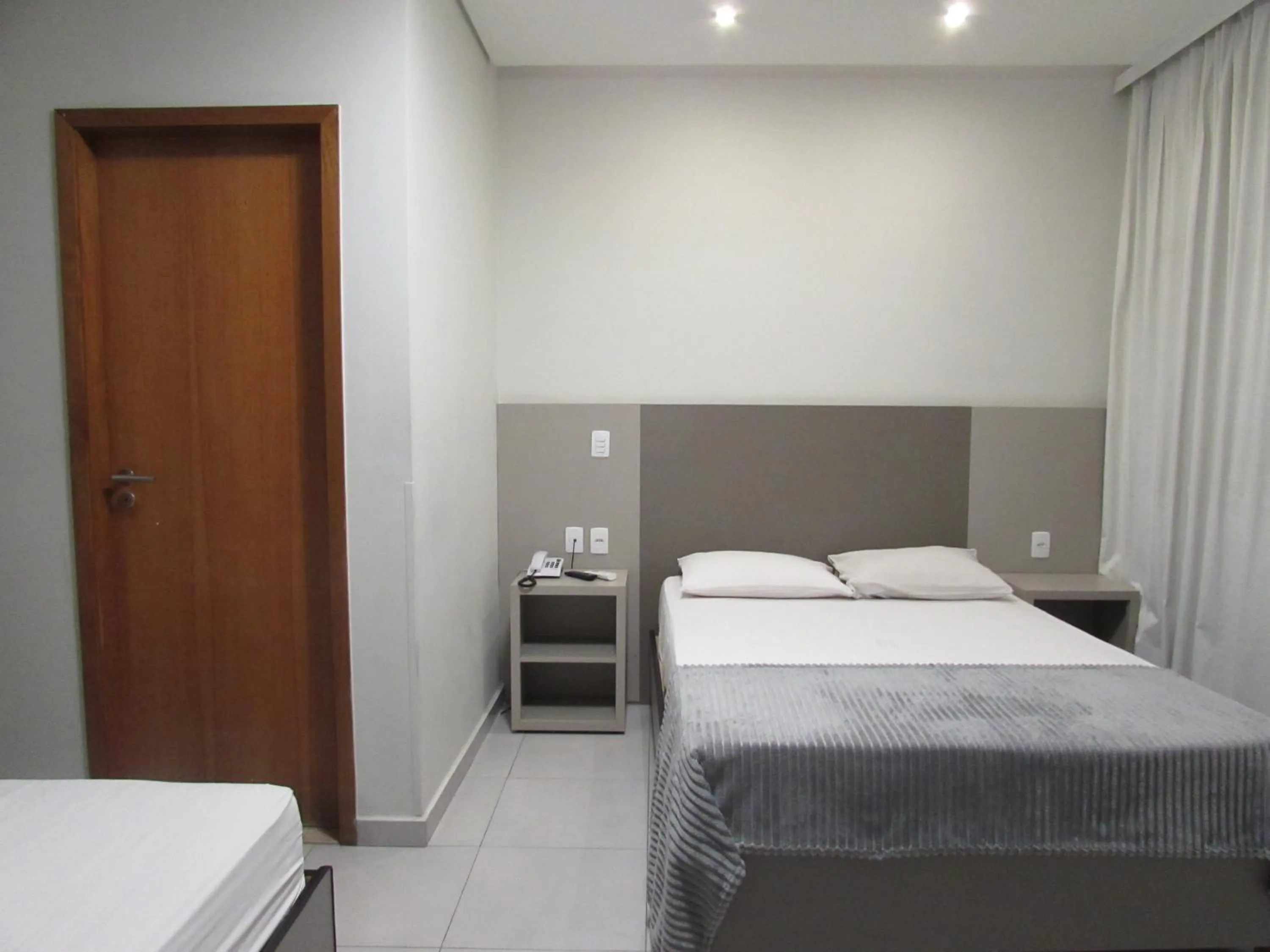 Bed in Hotel Urbis a 10 minutos Rua 25 de Março, Brás,Bom Retiro,a 2 minutos do Mirante Sampa Sky