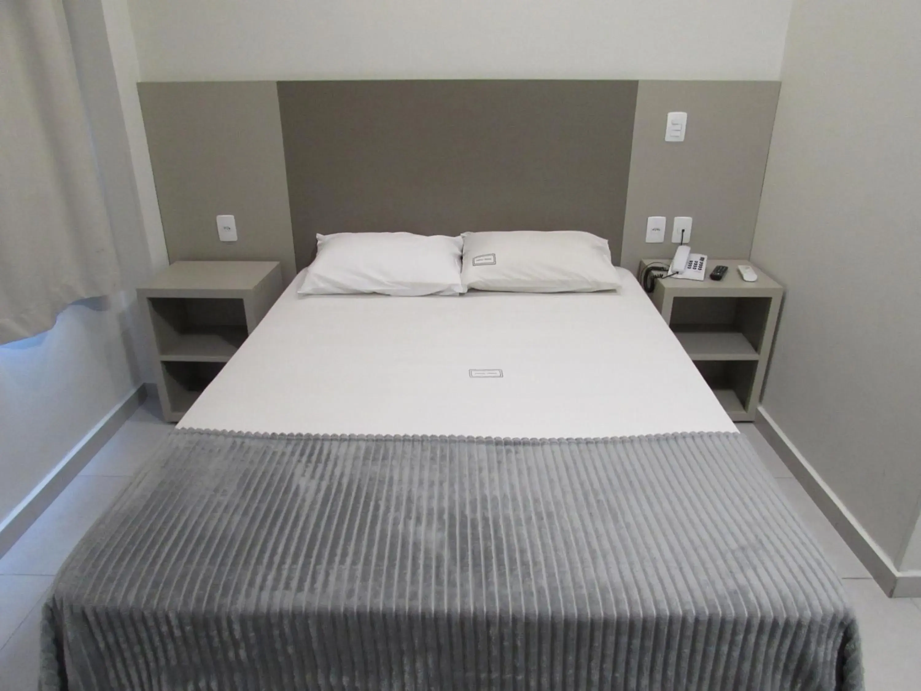 Double Room with Double bed in Hotel Urbis a 10 minutos Rua 25 de Março, Brás,Bom Retiro,a 2 minutos do Mirante Sampa Sky Double Room with Double bed in Hotel Urbis a 10 minutos Rua 25 de Março, Brás,Bom Retiro,a 2 minutos do Mirante Sampa Sky