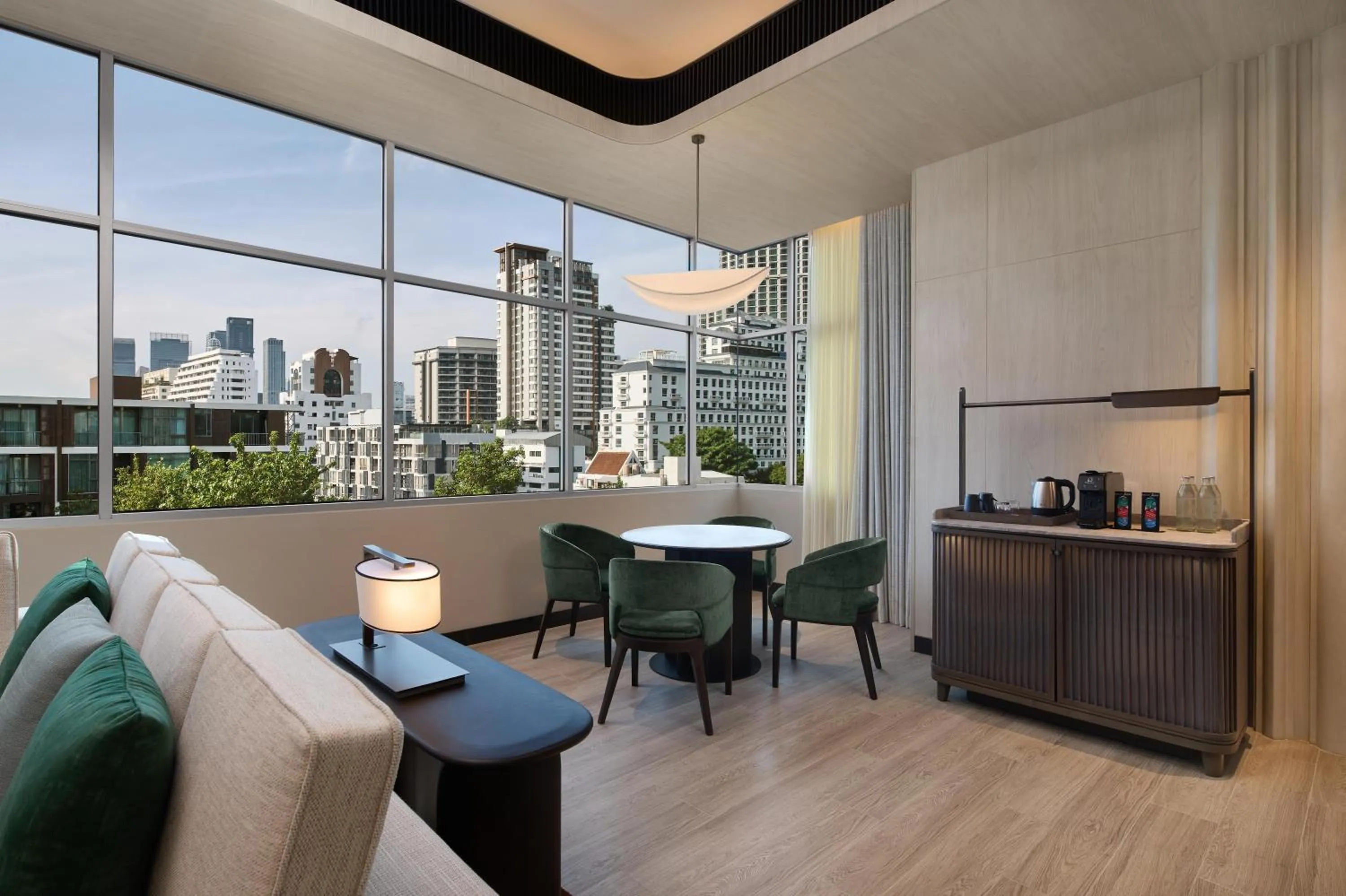 Living room in DoubleTree by Hilton Bangkok Ploenchit