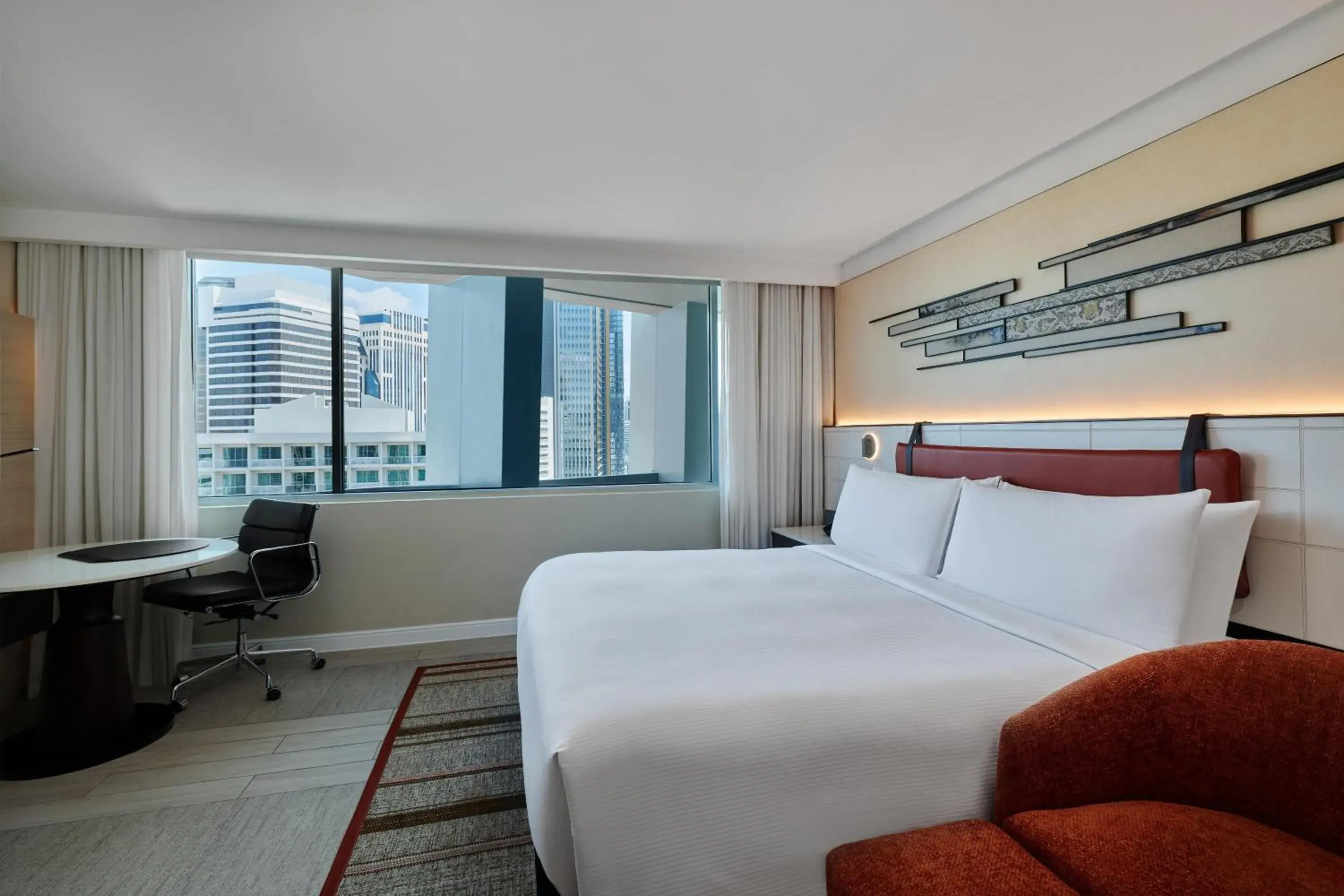 Premium King Room in DoubleTree by Hilton Bangkok Ploenchit Premium King Room in DoubleTree by Hilton Bangkok Ploenchit
