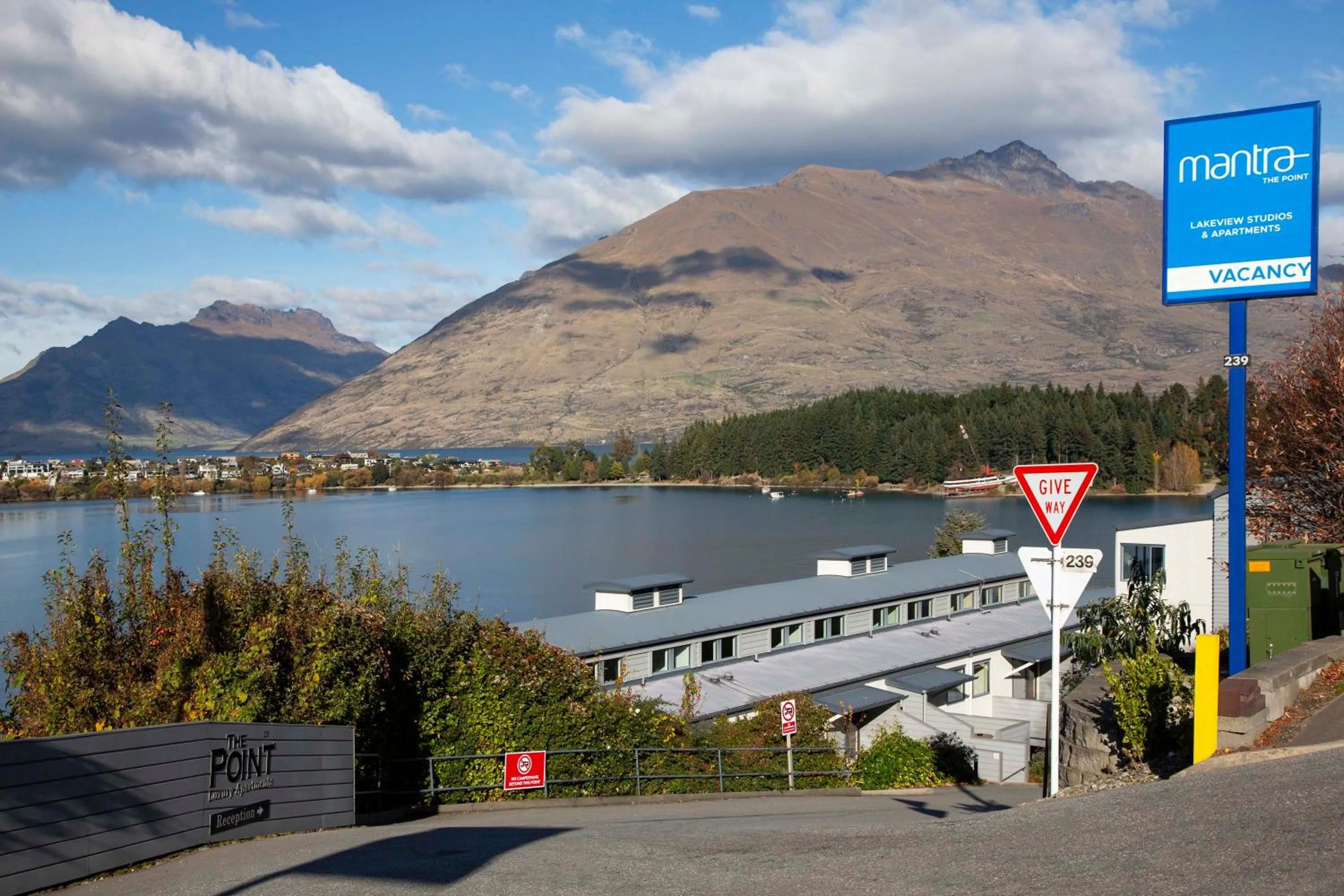 Property building in Mantra The Point