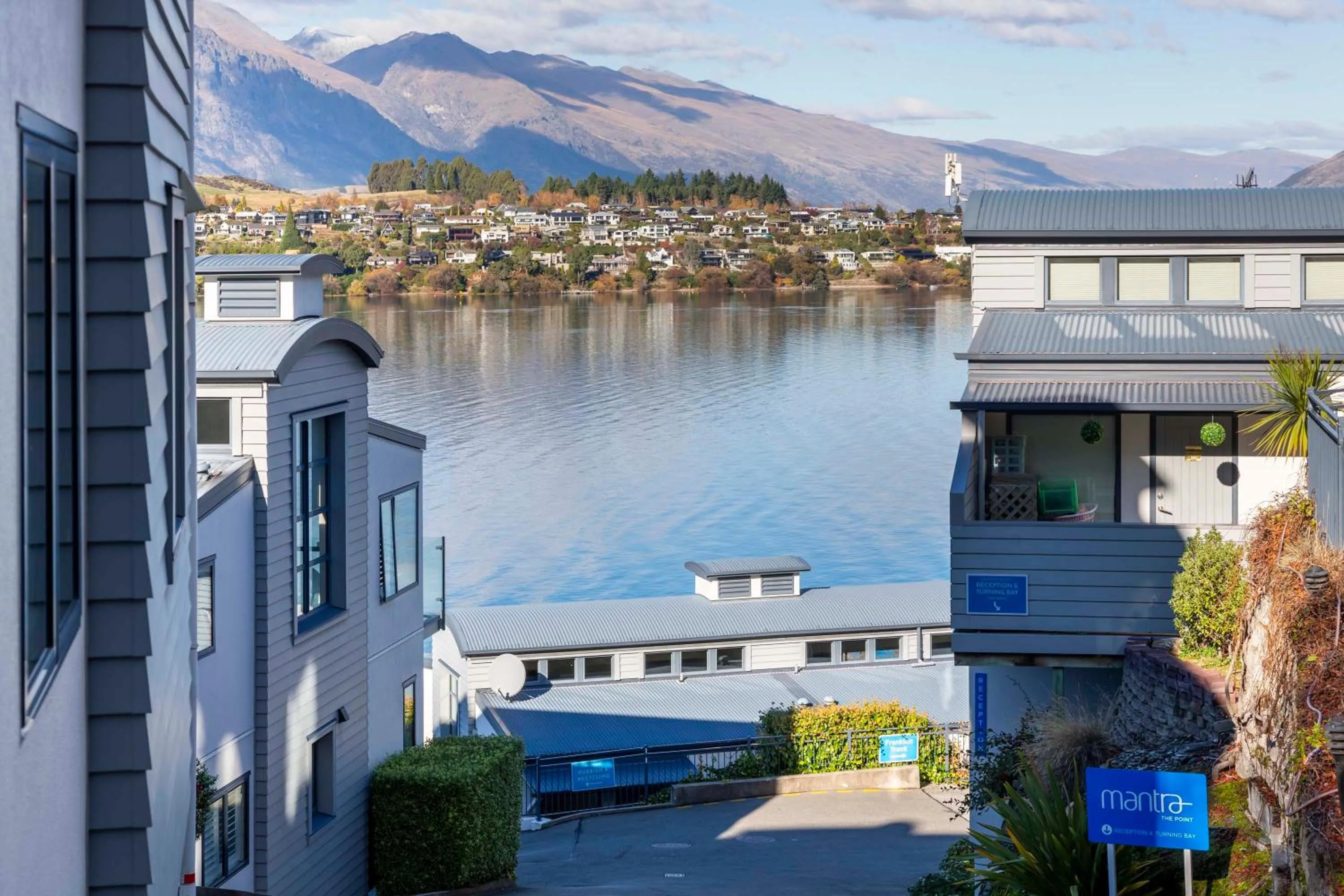 Property building in Mantra The Point