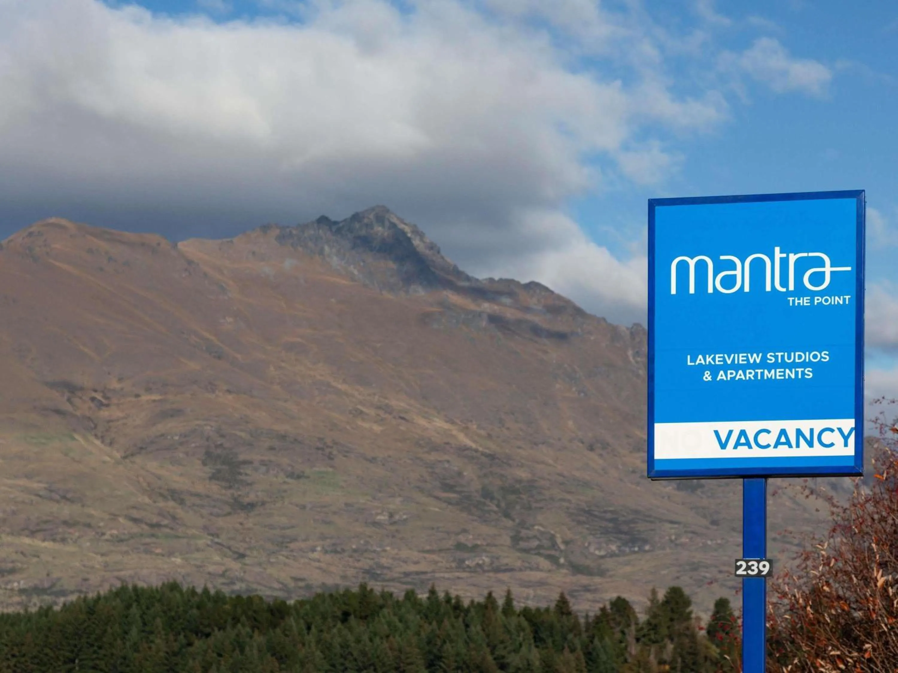 Property building in Mantra The Point