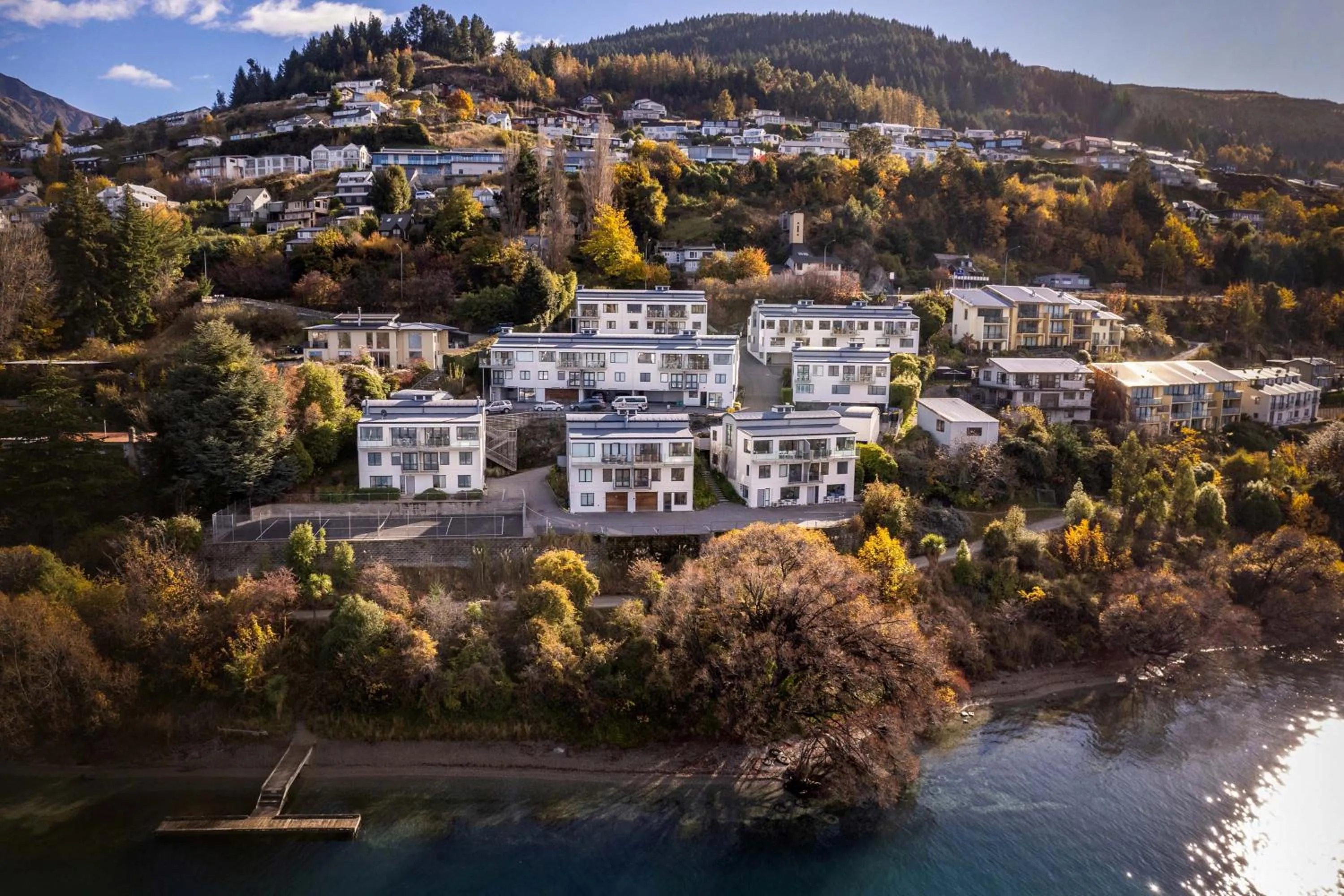 Property building in Mantra The Point