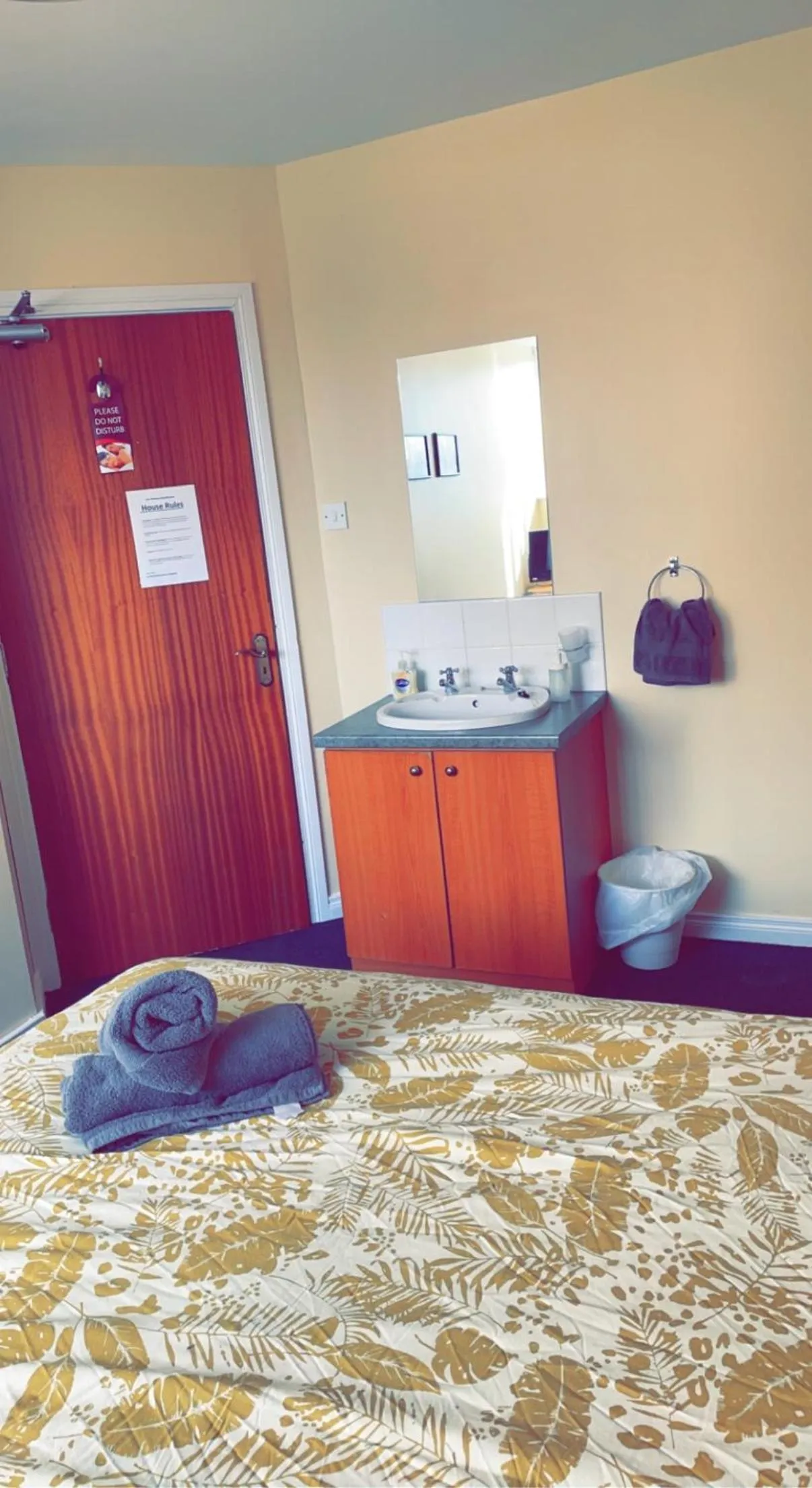 Bed in Lwr Ormeau Guest House