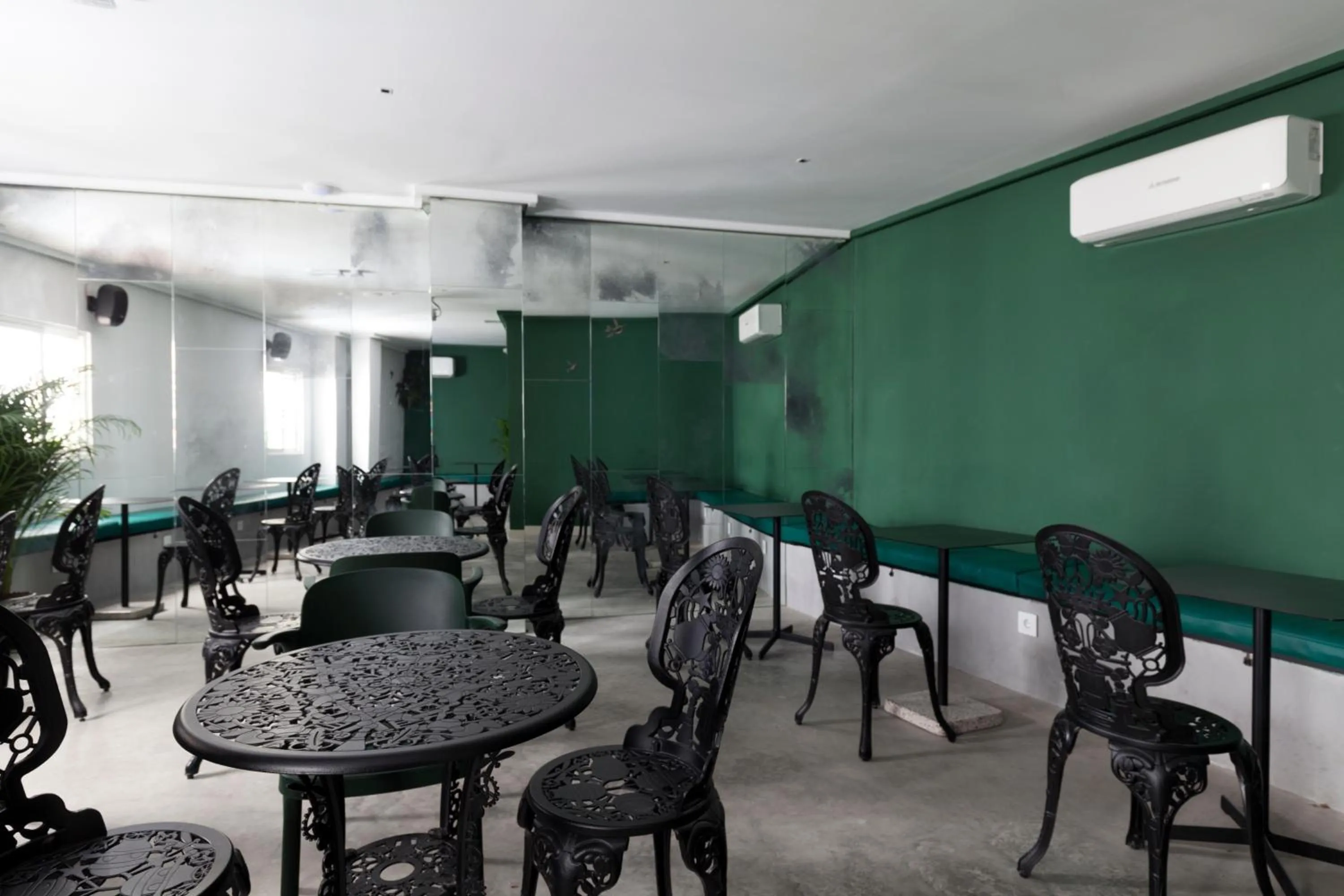 Communal lounge/ TV room in 2060 The Newton Hostel