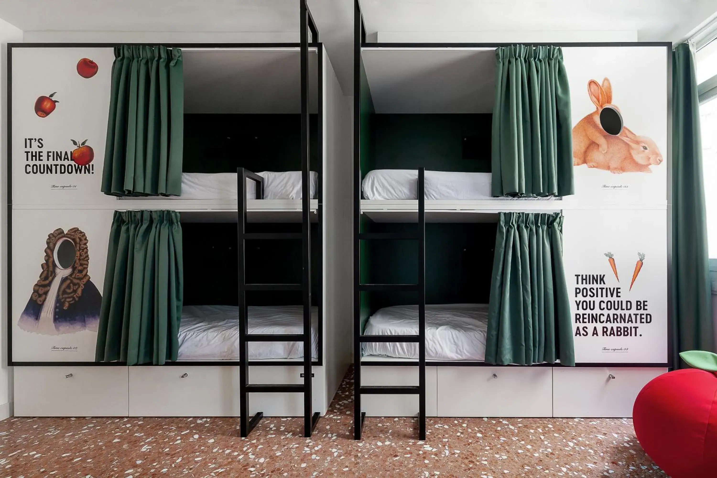 Quadruple Room with Private Bathroom in 2060 The Newton Hostel Quadruple Room with Private Bathroom in 2060 The Newton Hostel