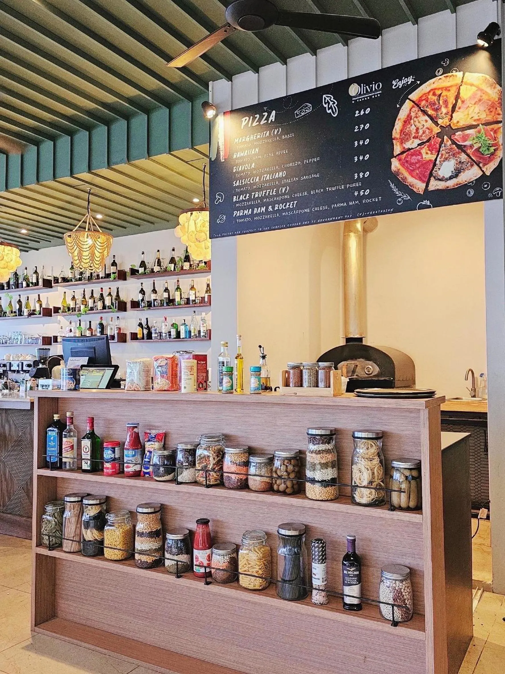 Restaurant/places to eat in Baan Haad Ngam Boutique Resort