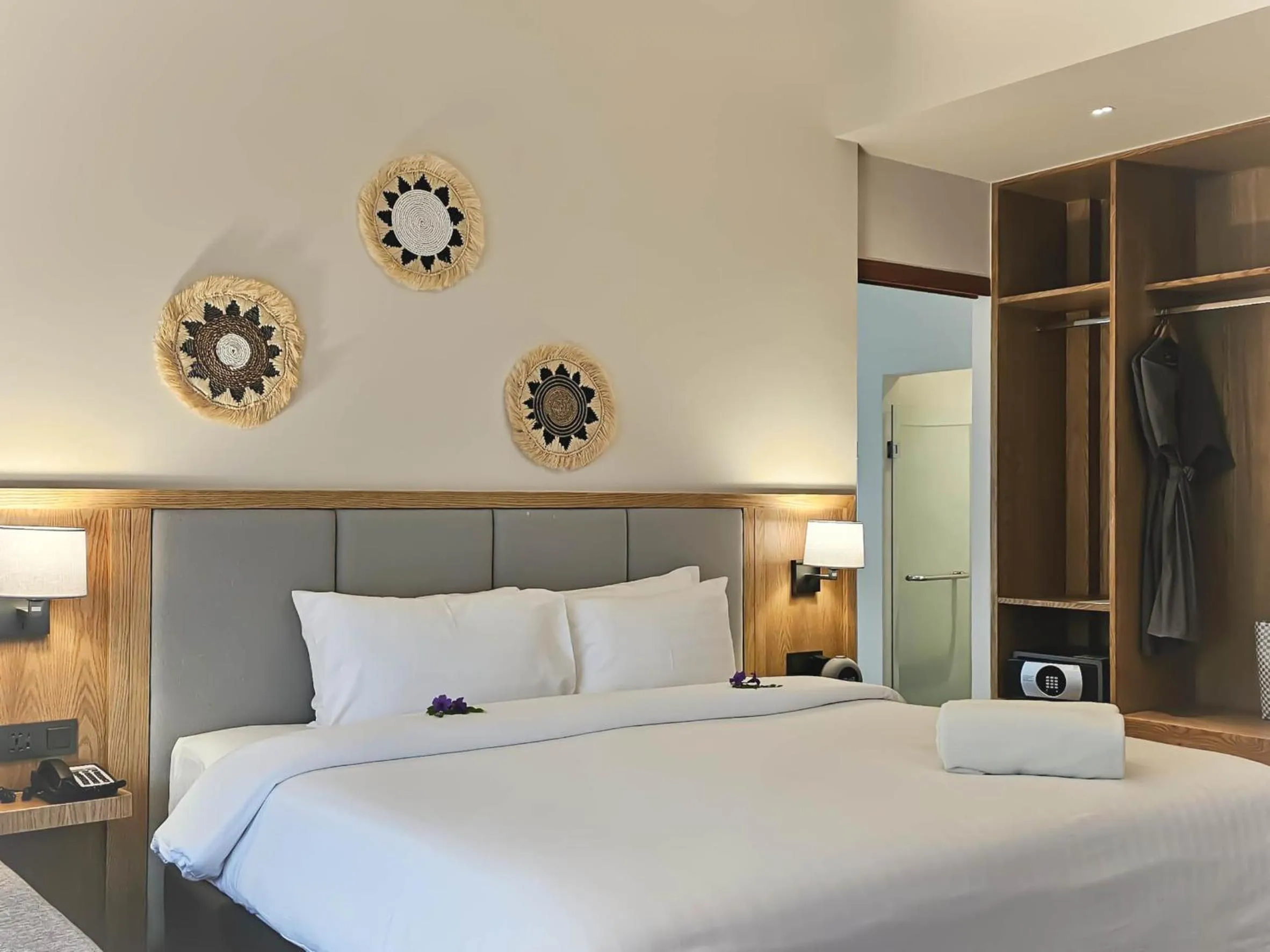 Bed in Baan Haad Ngam Boutique Resort