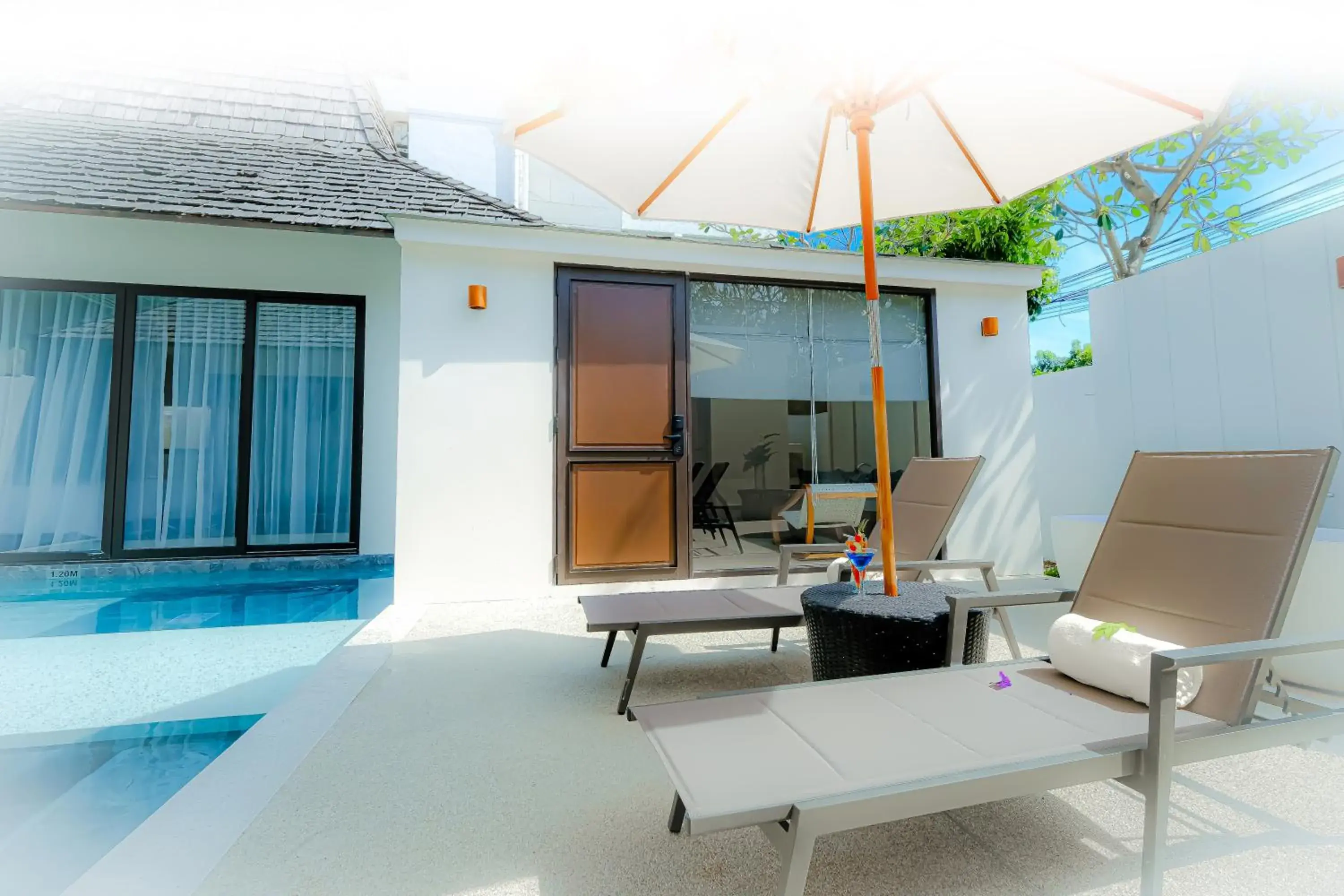 Pool view in Baan Haad Ngam Boutique Resort Pool view in Baan Haad Ngam Boutique Resort