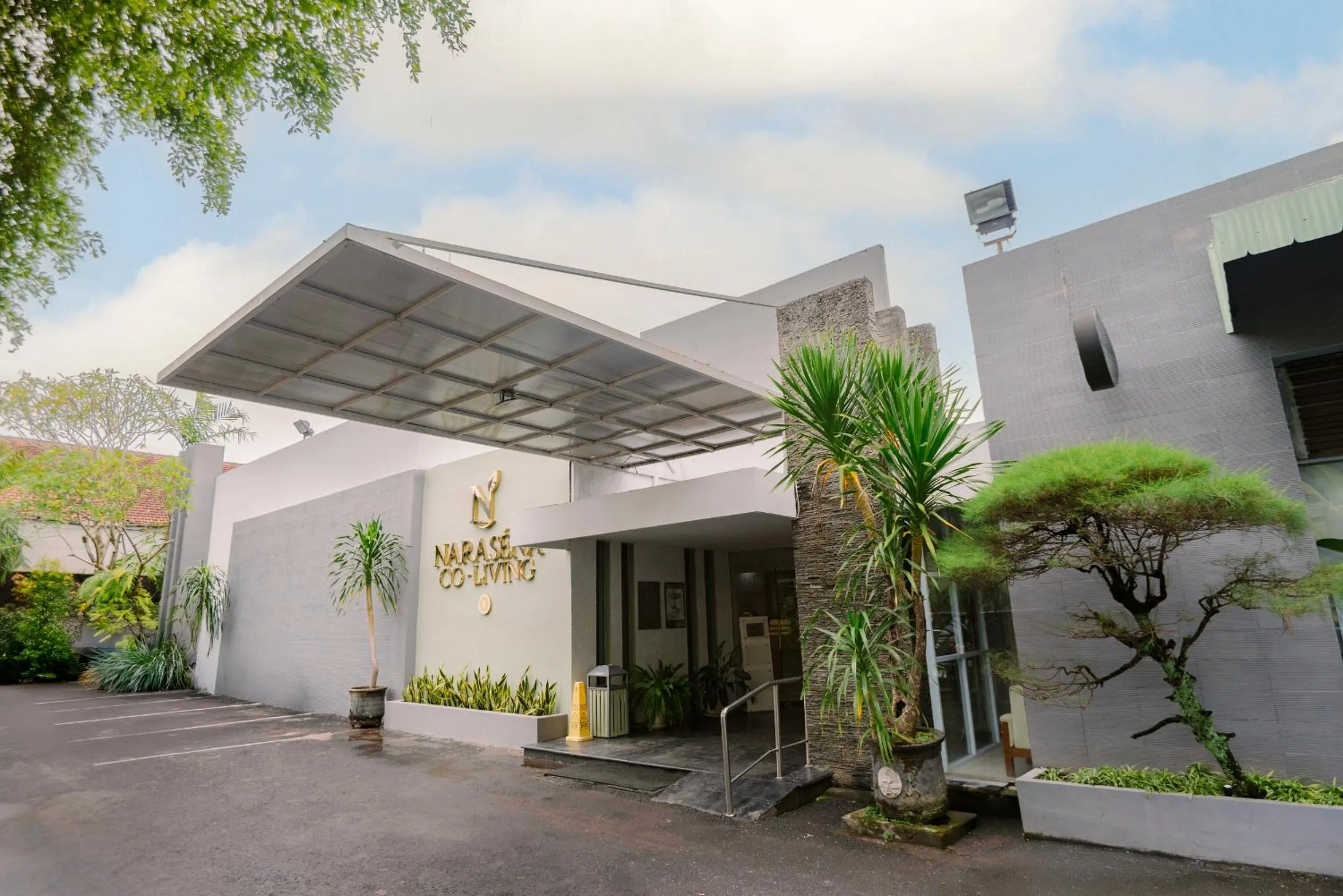 Property building in Naraséna Co-Living