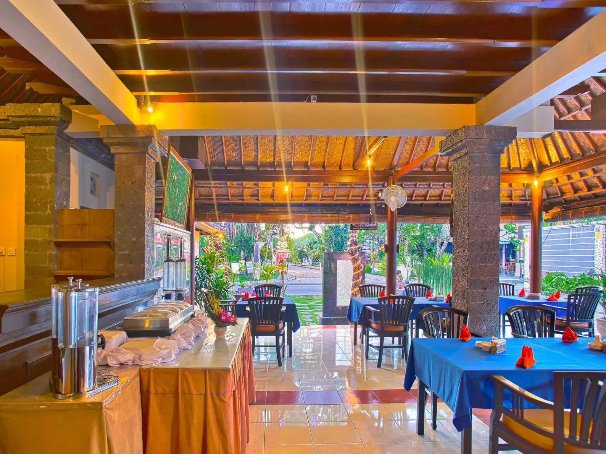 Restaurant/places to eat in Puri Sading Hotel Restaurant/places to eat in Puri Sading Hotel
