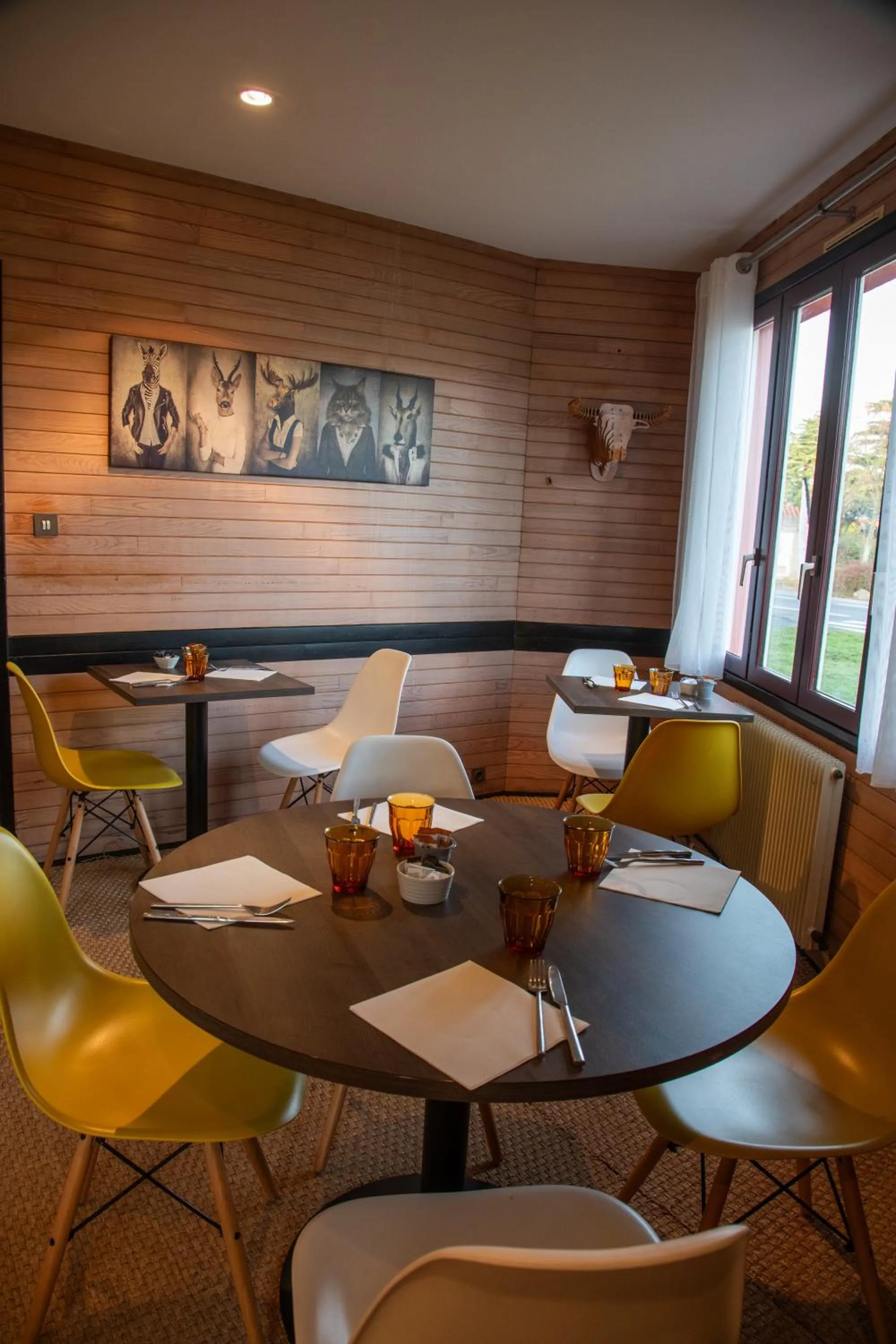 Seating area in Clair de Lie