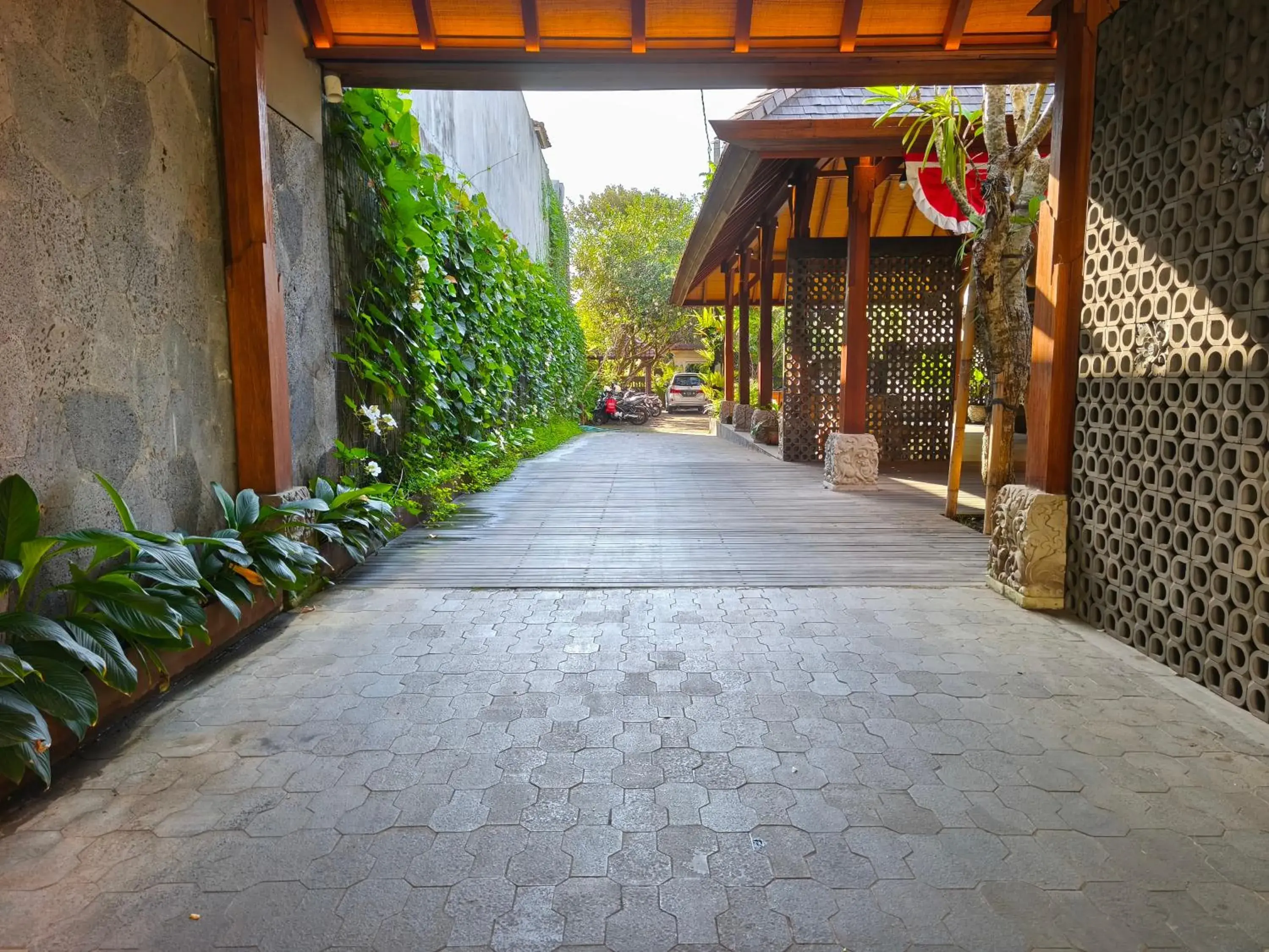 Property building in Yulia Village Inn Ubud Property building in Yulia Village Inn Ubud