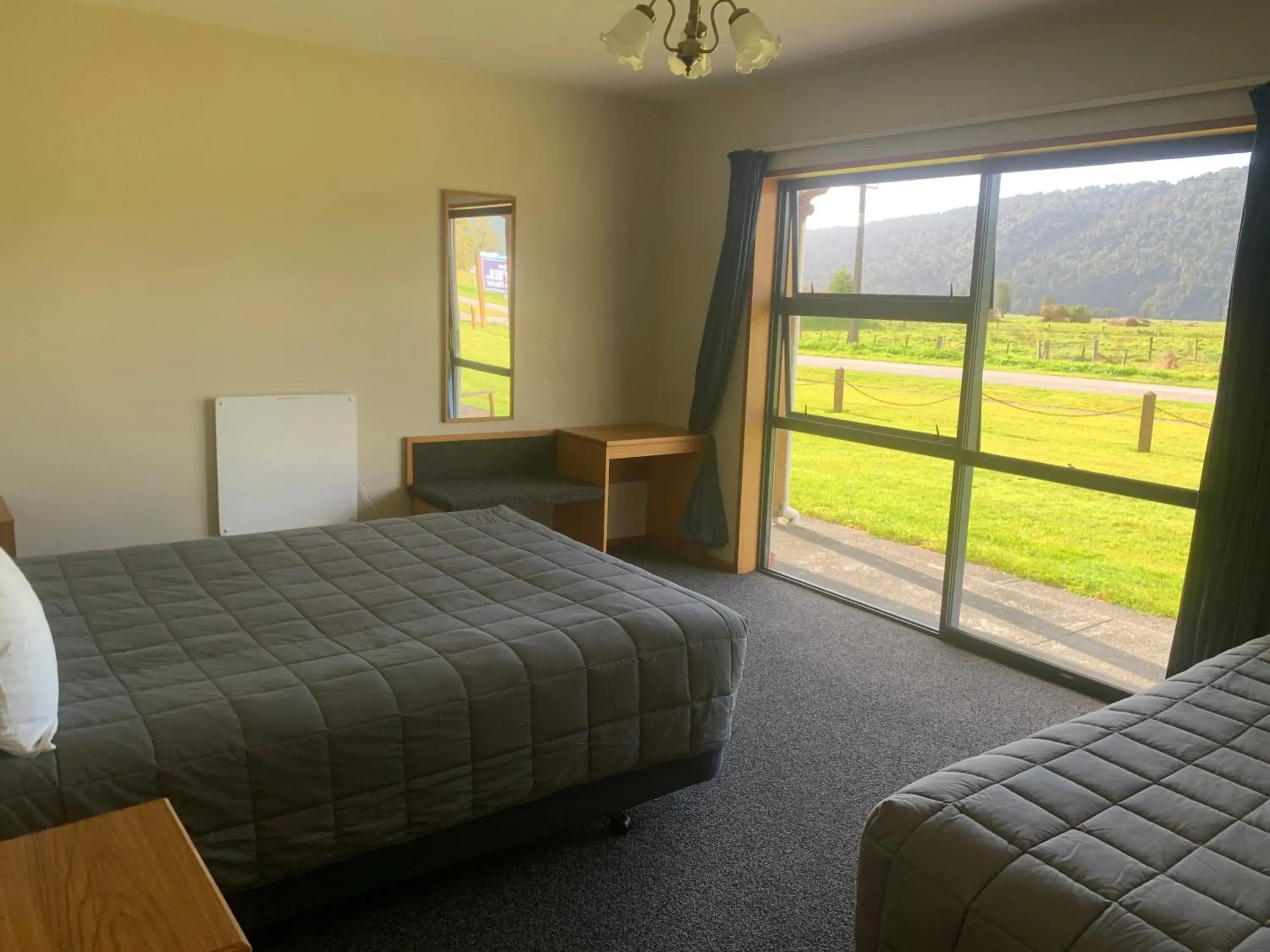 Bed in Mt Cook View Motel - Fox Glacier Bed in Mt Cook View Motel - Fox Glacier