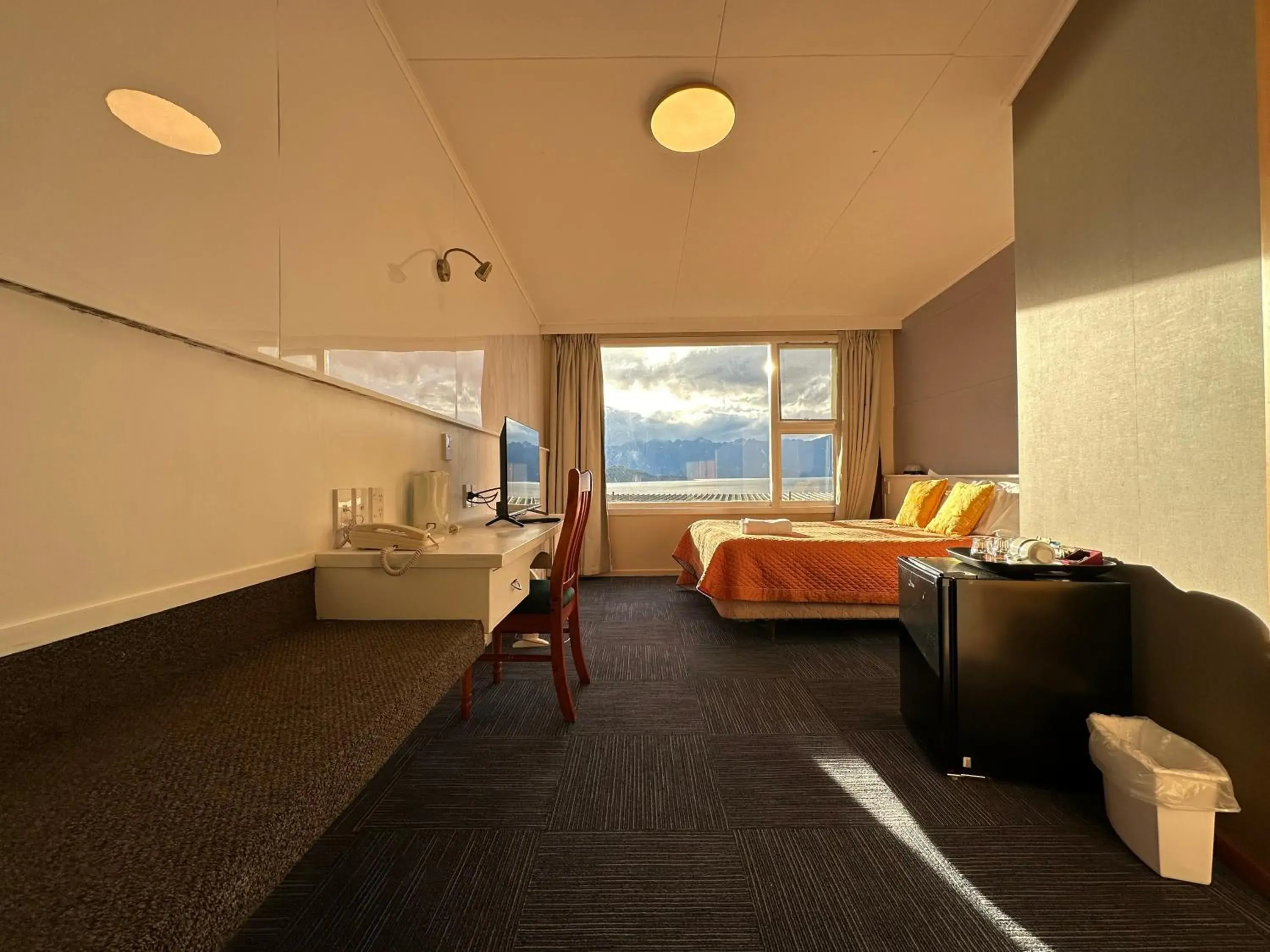 Top units 401-411 in Te Anau Manapouri Lake Hotel Top units 401-411 in Te Anau Manapouri Lake Hotel