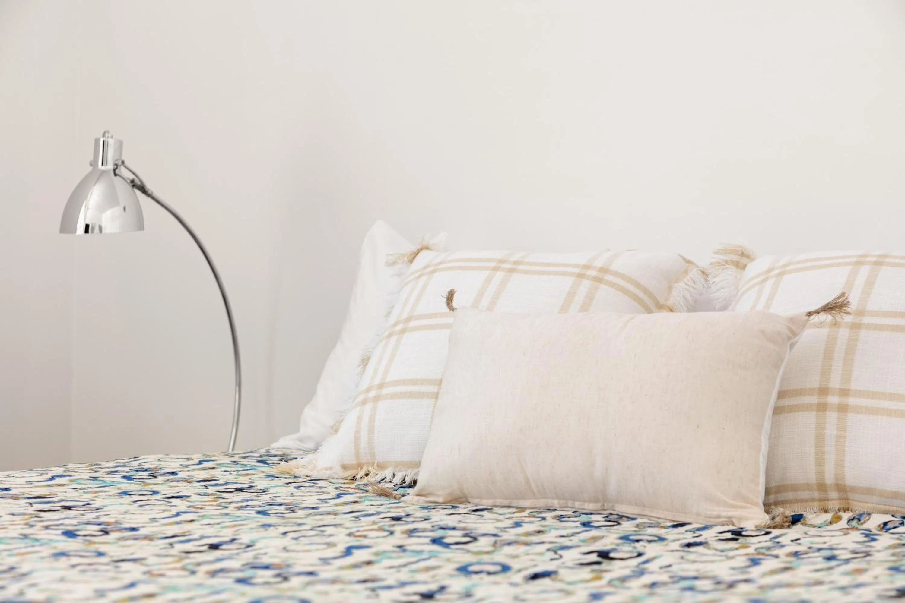 Bed in Ocean Beach Wainui