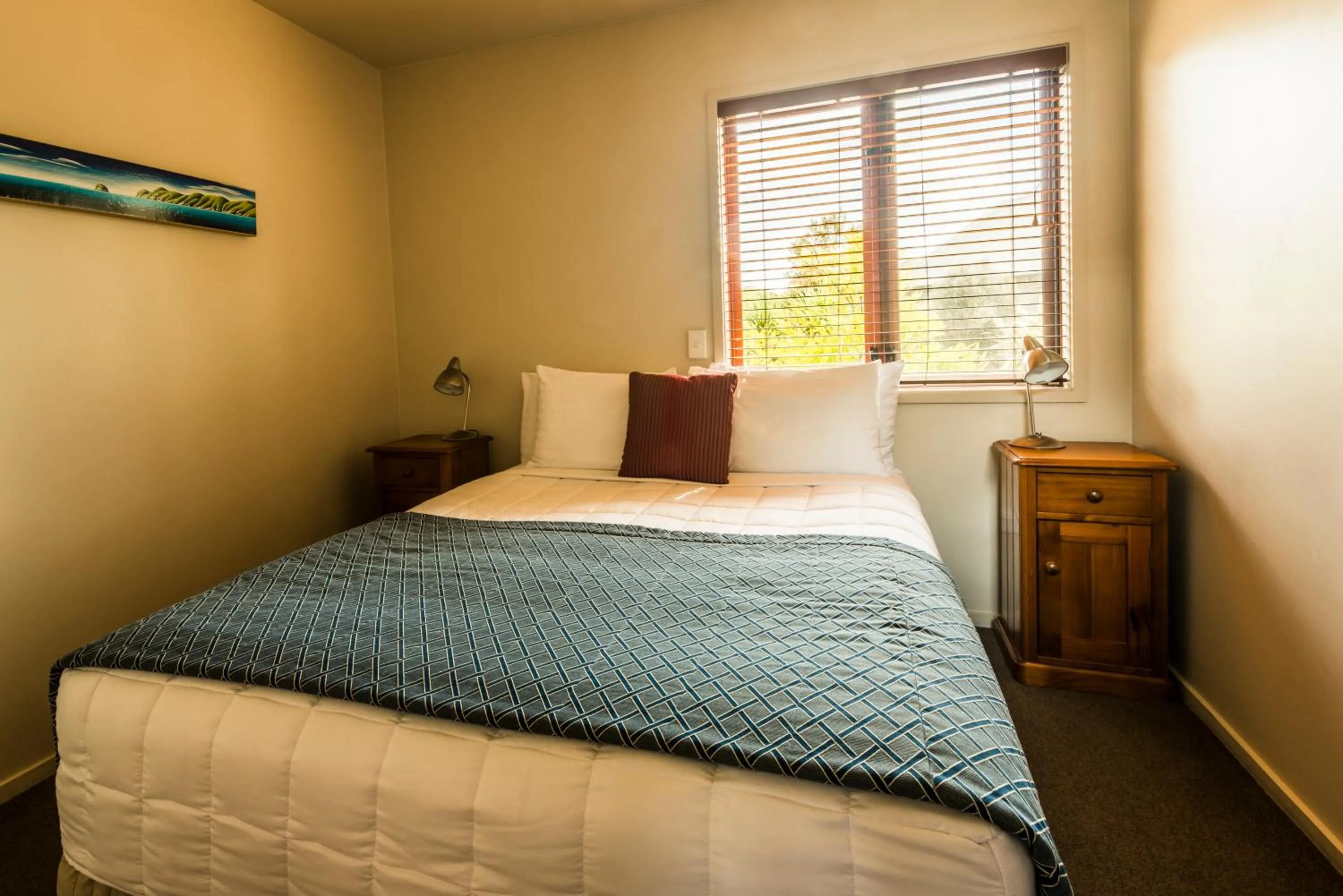 Bedroom, Bed in Glenfern Villas