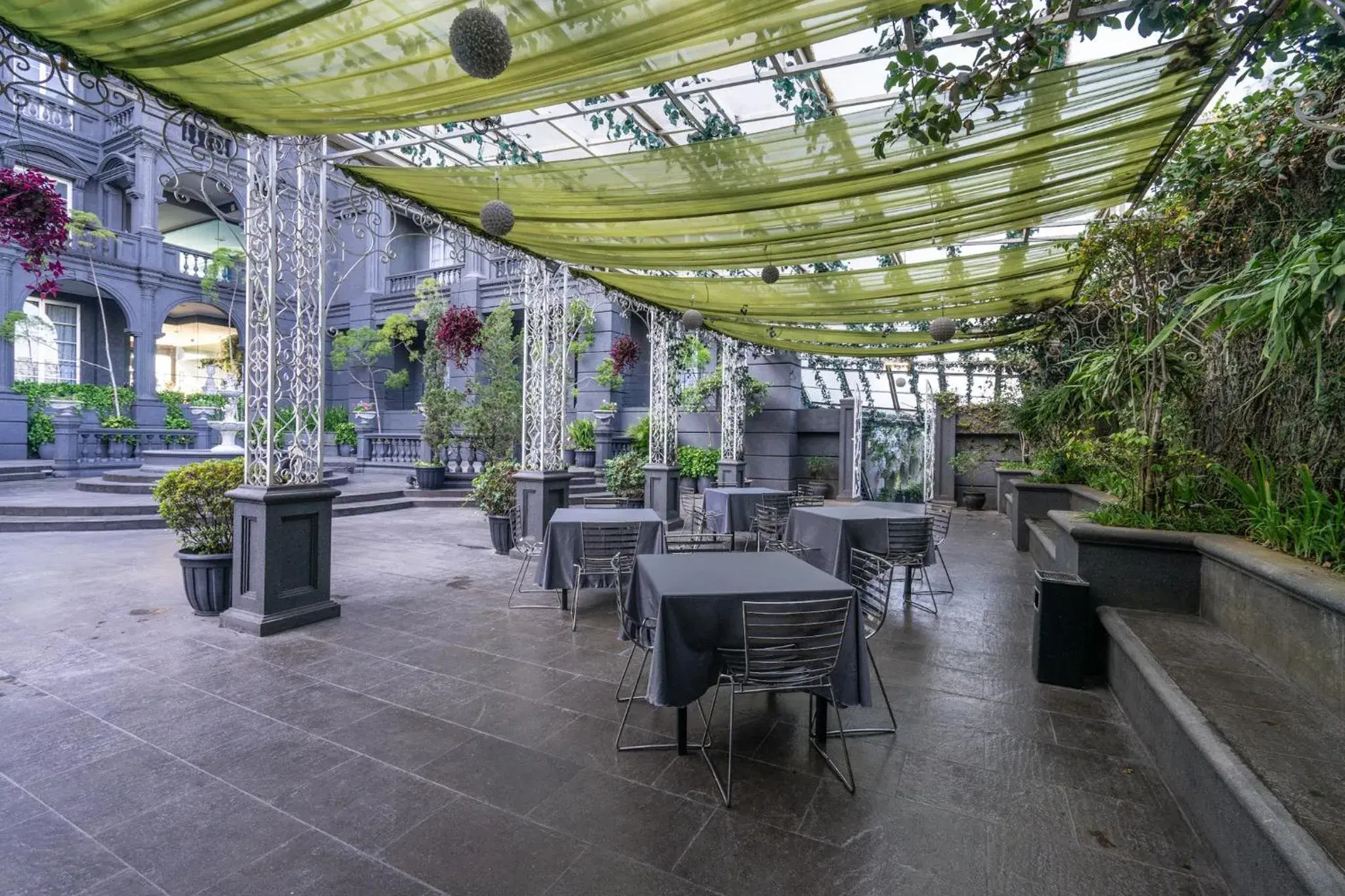 Restaurant/places to eat in GH Universal Hotel Bandung Restaurant/places to eat in GH Universal Hotel Bandung