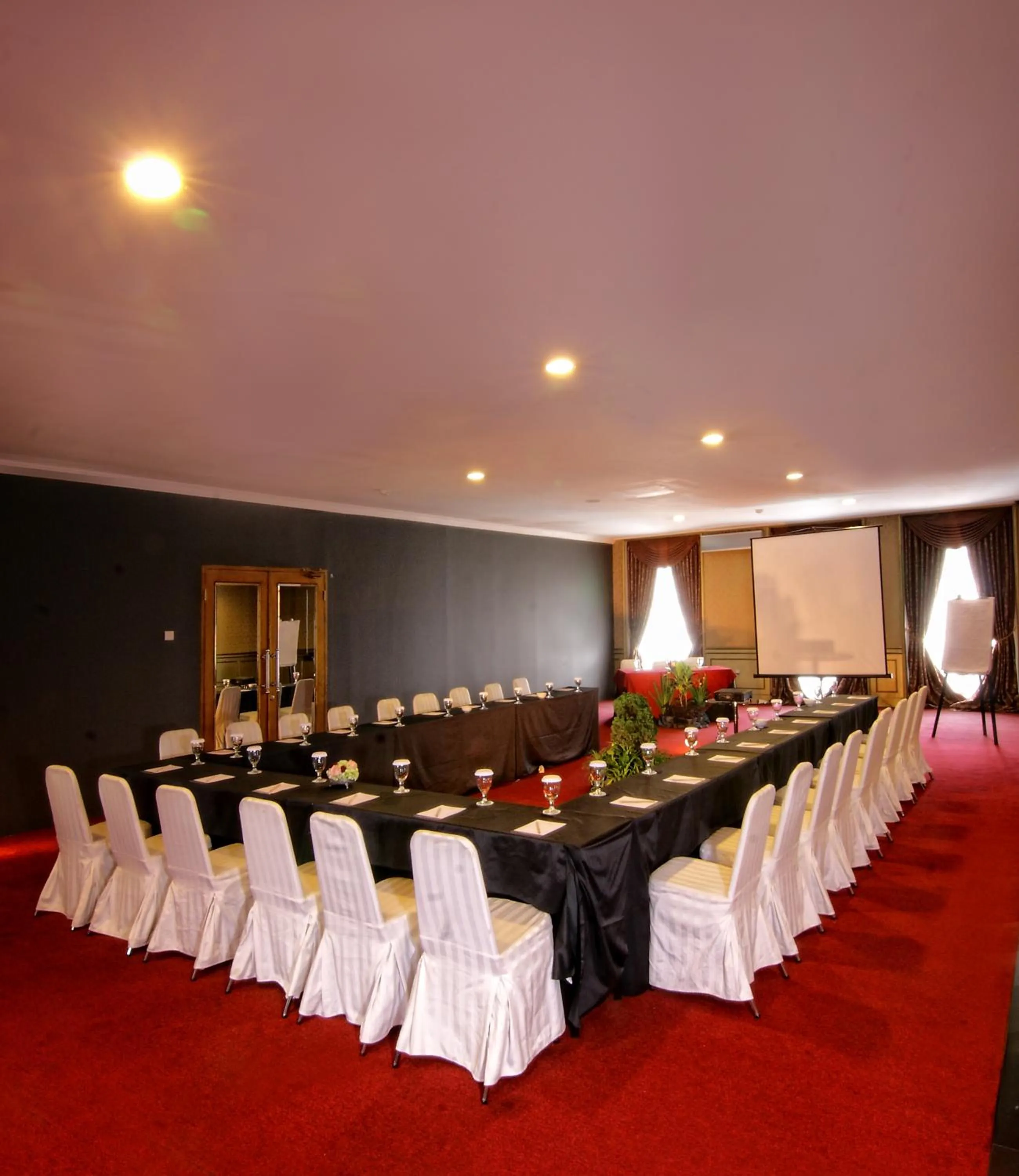Meeting/conference room in GH Universal Hotel Bandung
