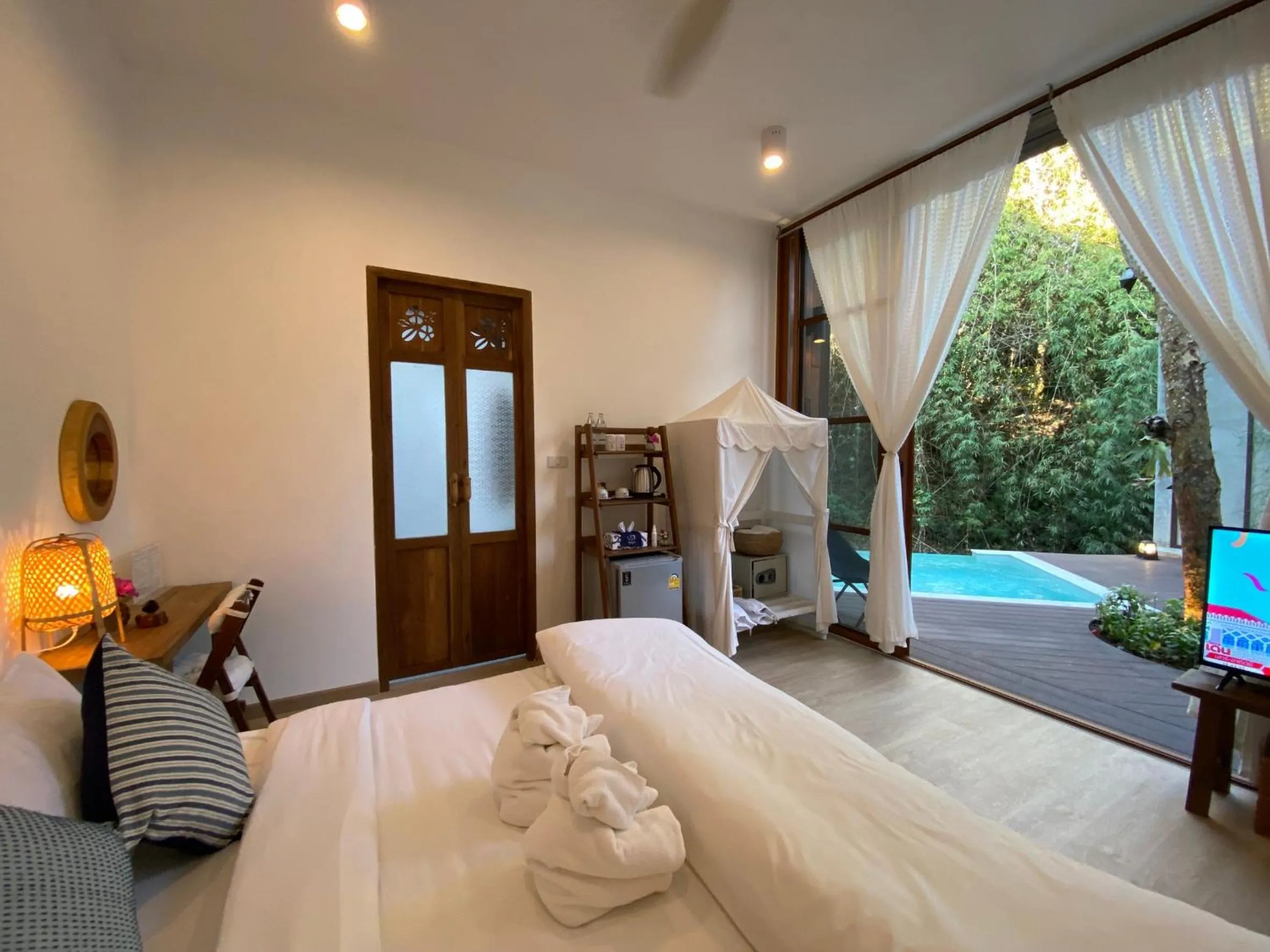 Natural landscape, Bed in Proud Phu Fah Maerim Resort