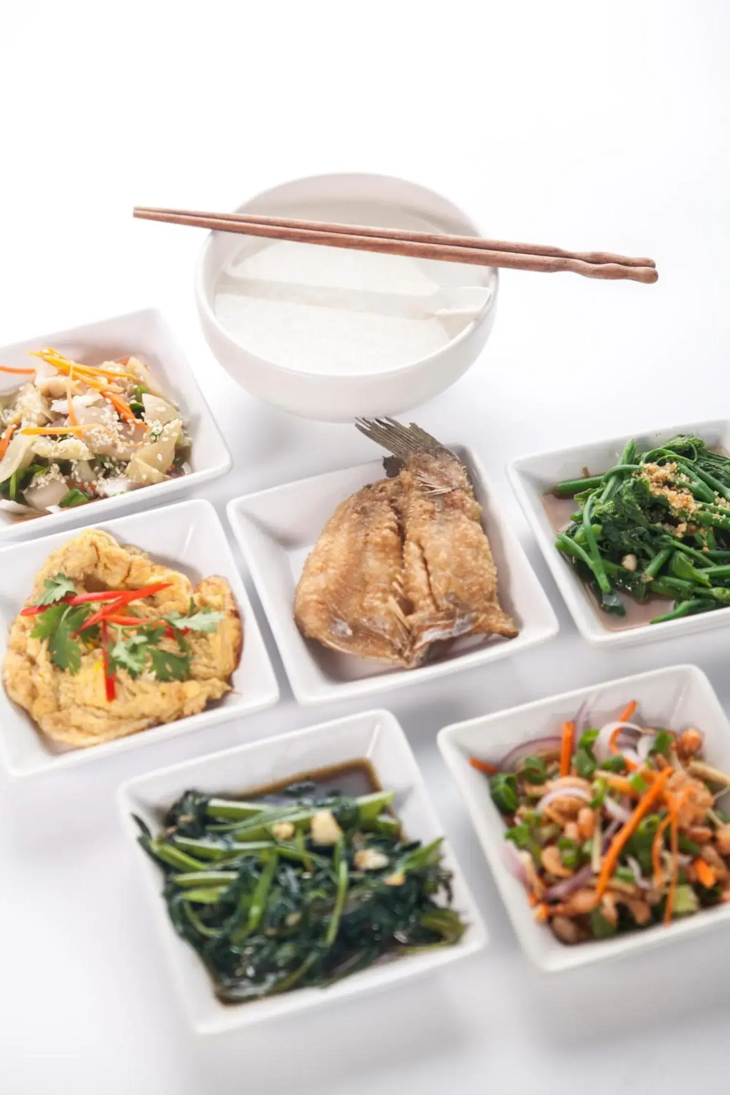 Food and drinks in Proud Phu Fah Maerim Resort Food and drinks in Proud Phu Fah Maerim Resort