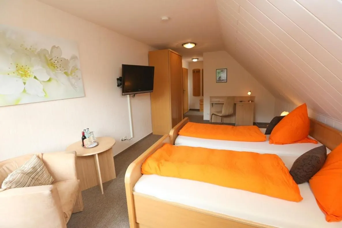 Photo of the whole room, Bed in Landhotel Möllhagen