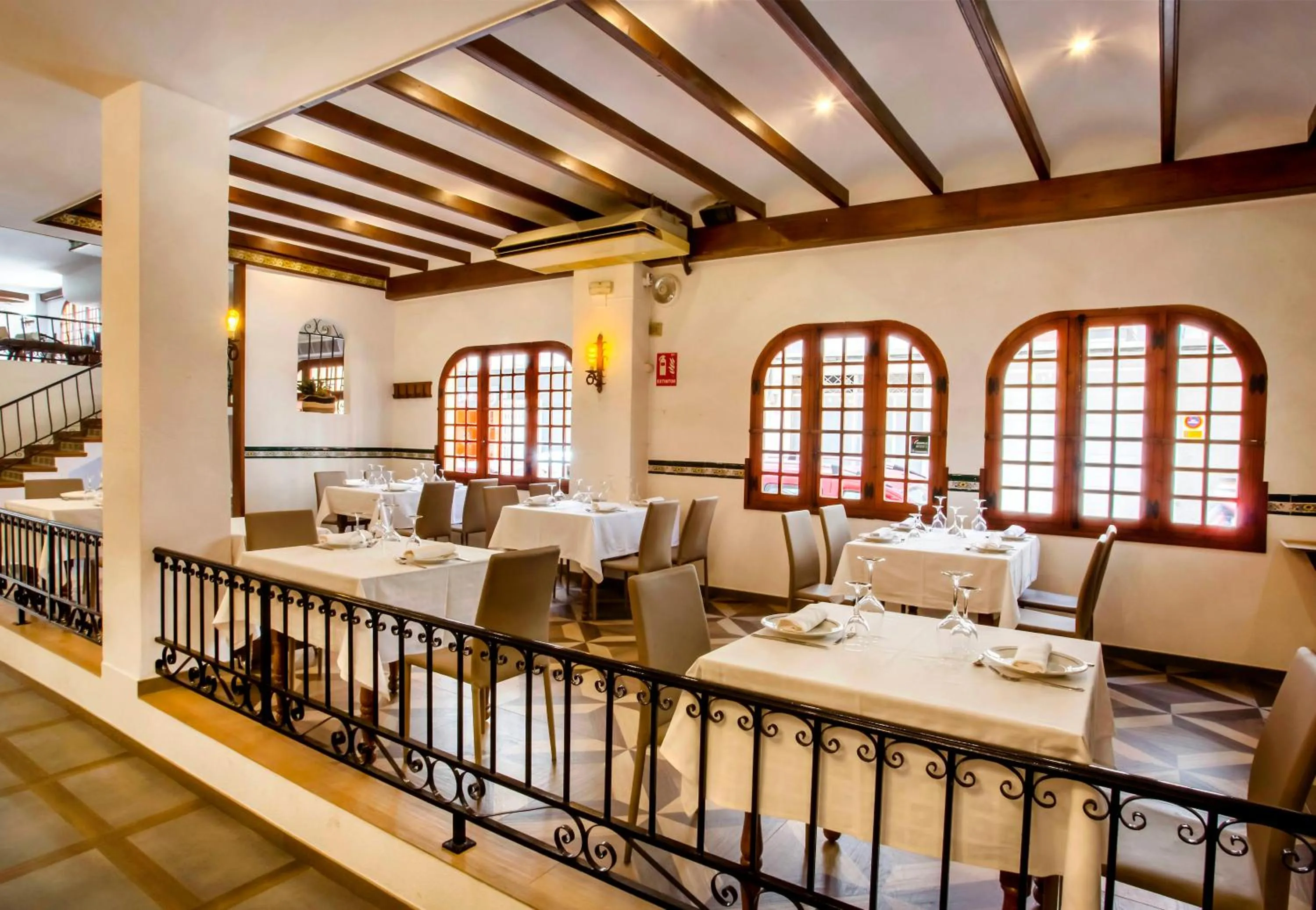 Restaurant/places to eat in Hotel Ramis fundado en 1969