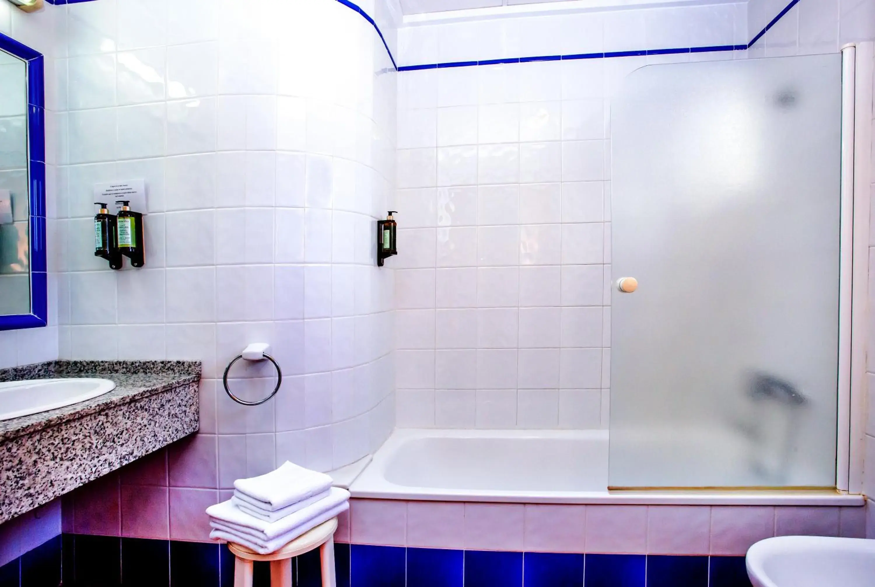 Standard Double Room in Hotel Ramis fundado en 1969 Standard Double Room in Hotel Ramis fundado en 1969