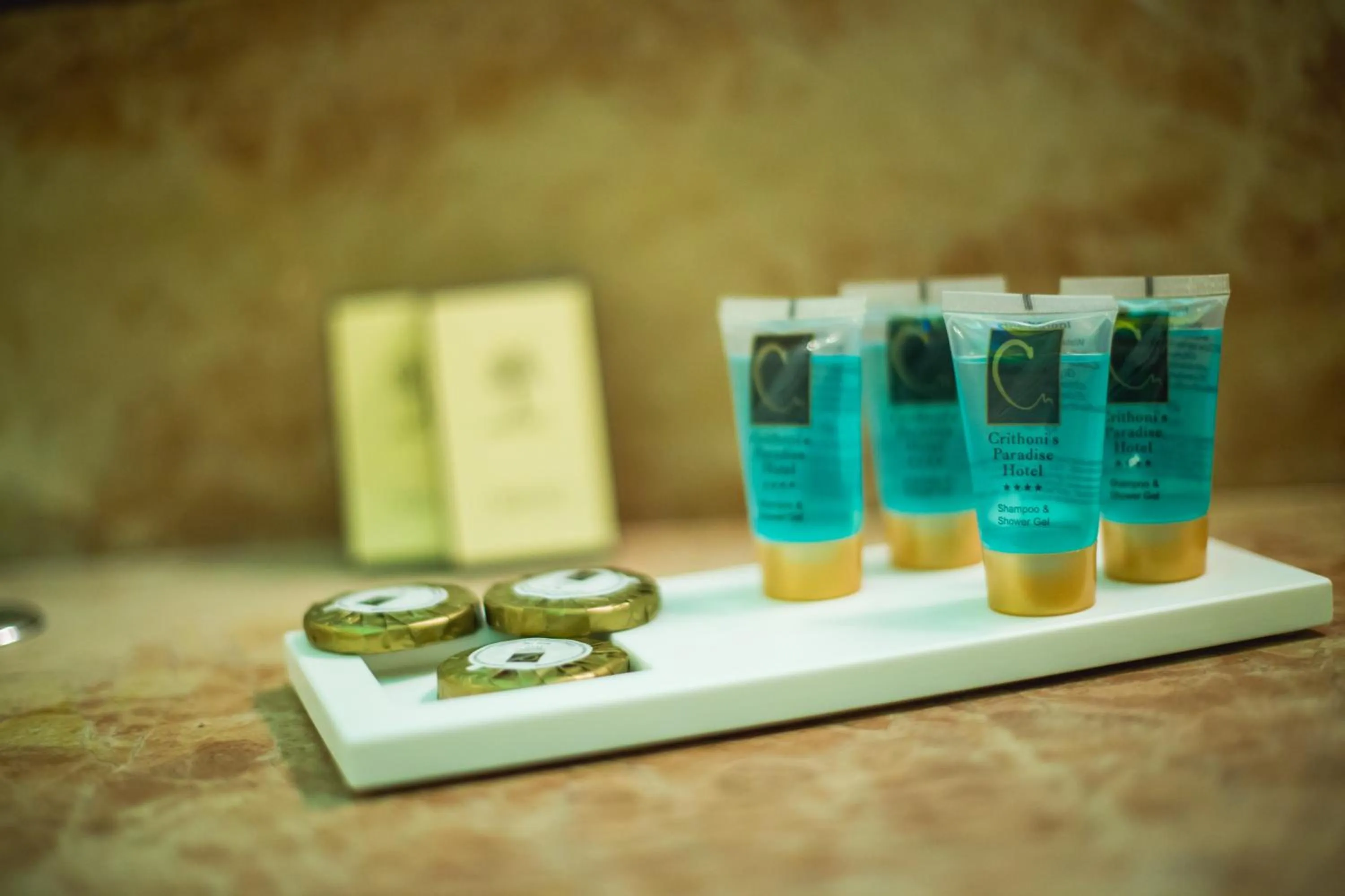 Crithoni's Paradise Hotel