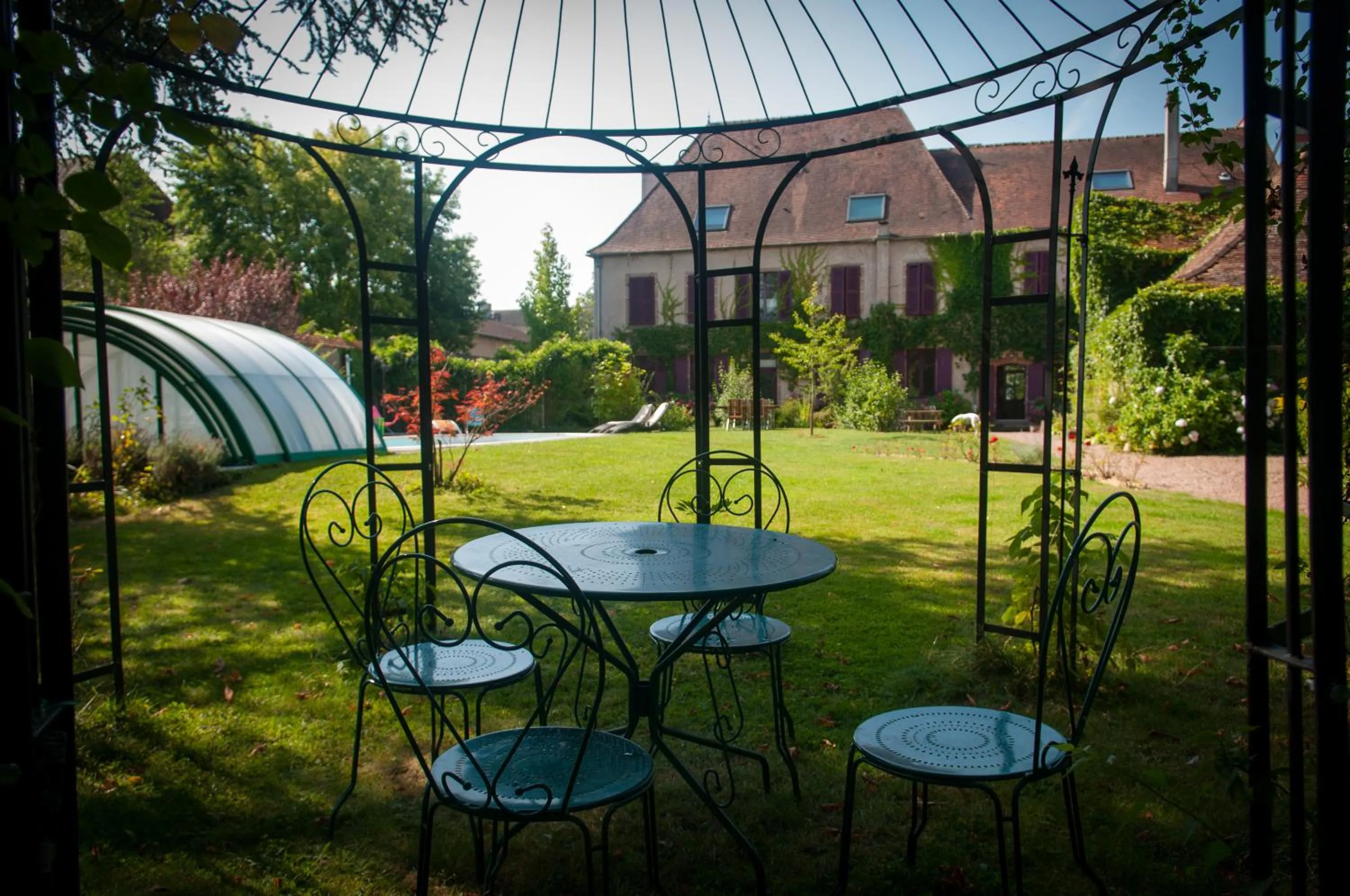 Garden view in Au Puy Des Vérités