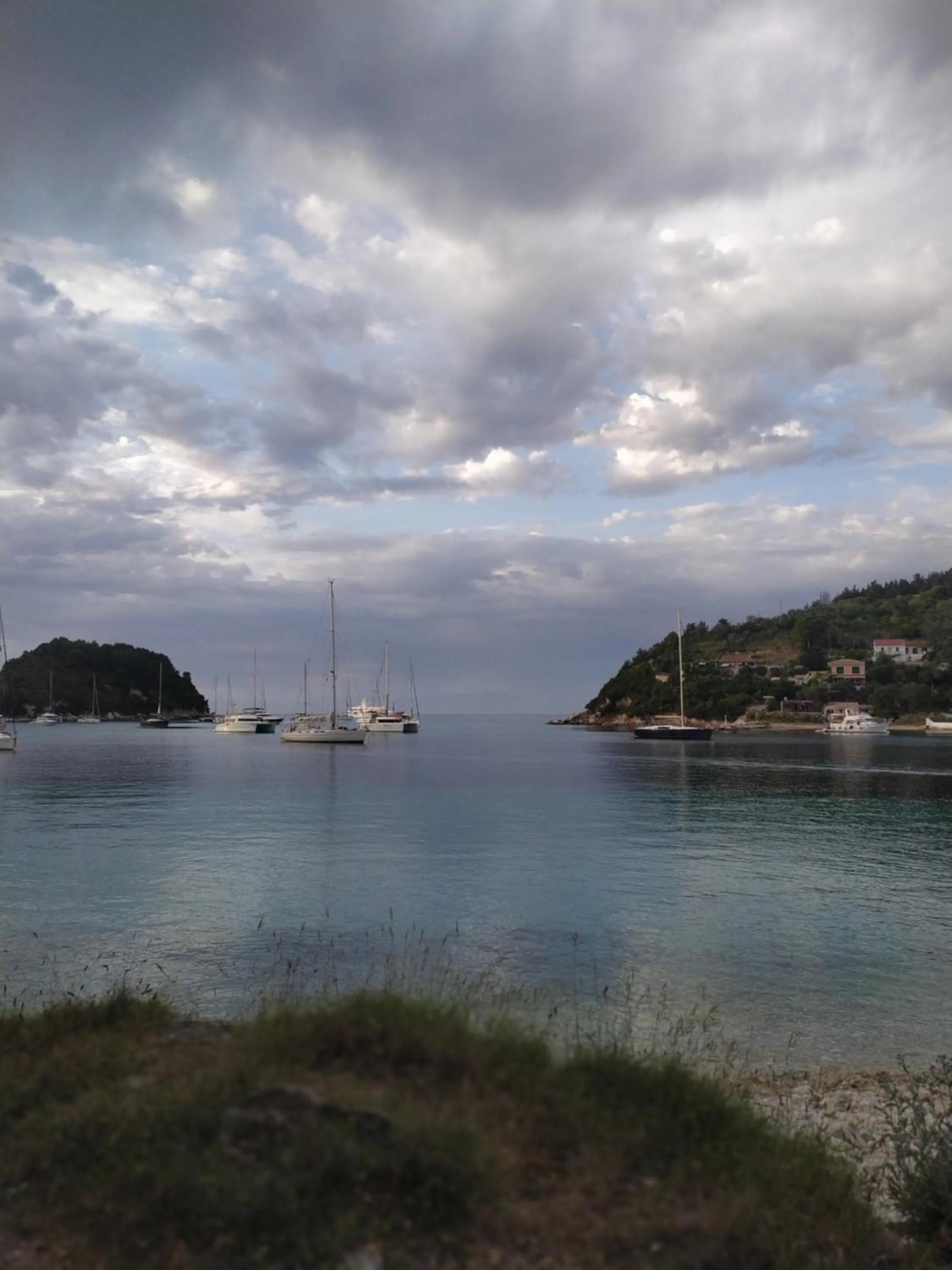 Amfitriti Hotel & Studios