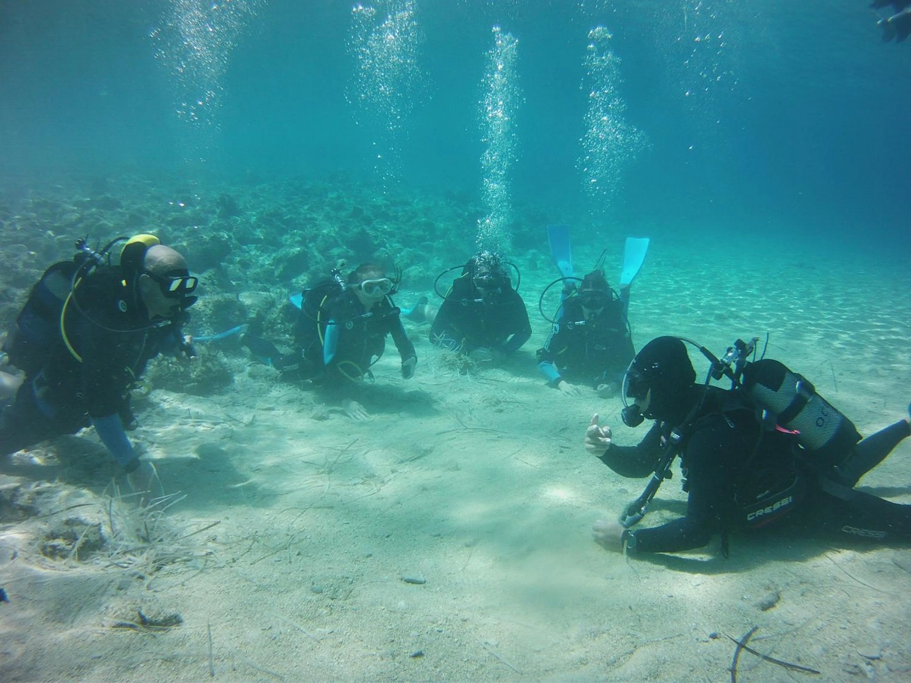 Diving in Amfitriti Hotel & Studios
