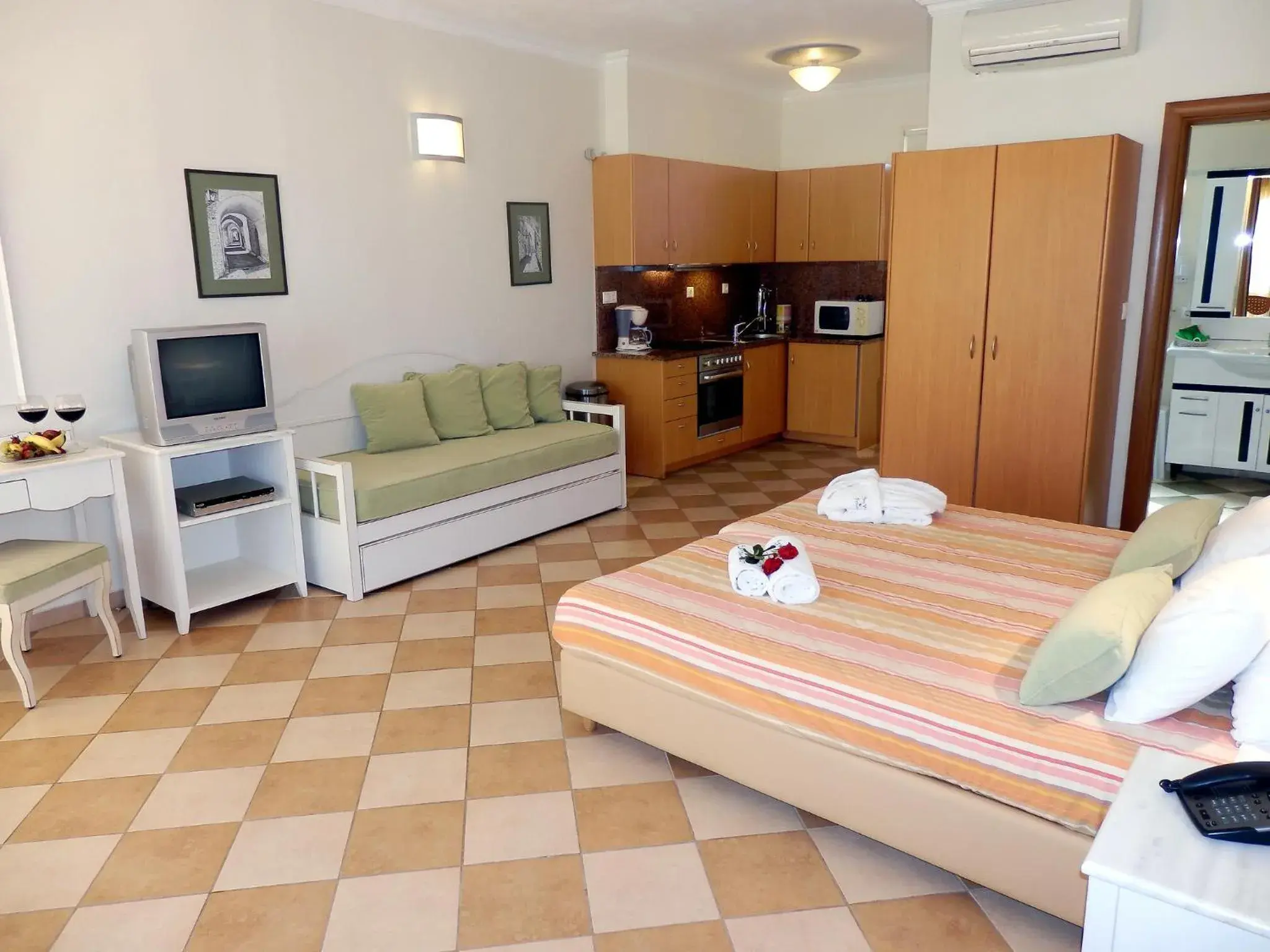 Photo of the whole room, Bed in Sea View Resorts & Spa Photo of the whole room, Bed in Sea View Resorts & Spa