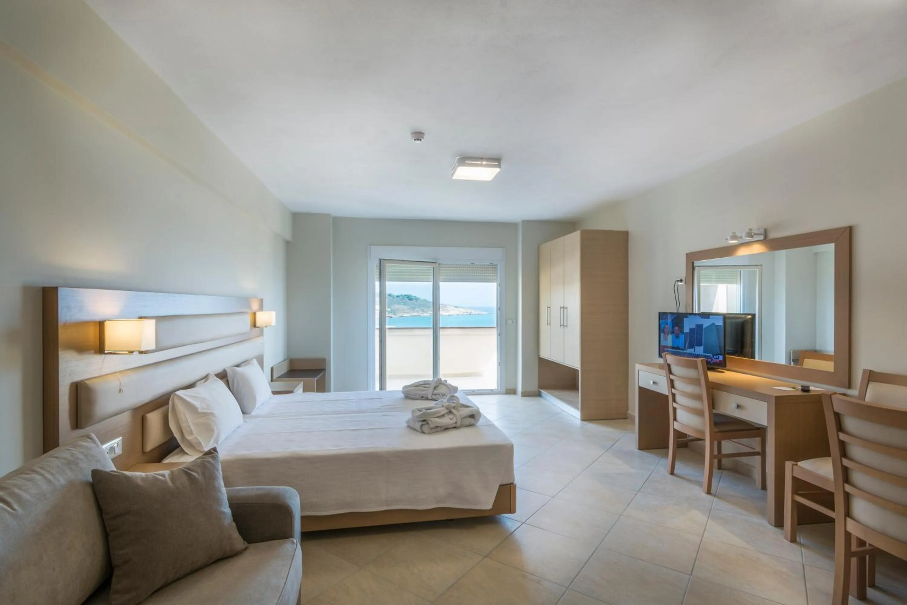 Day, Bed in Sea View Resorts & Spa