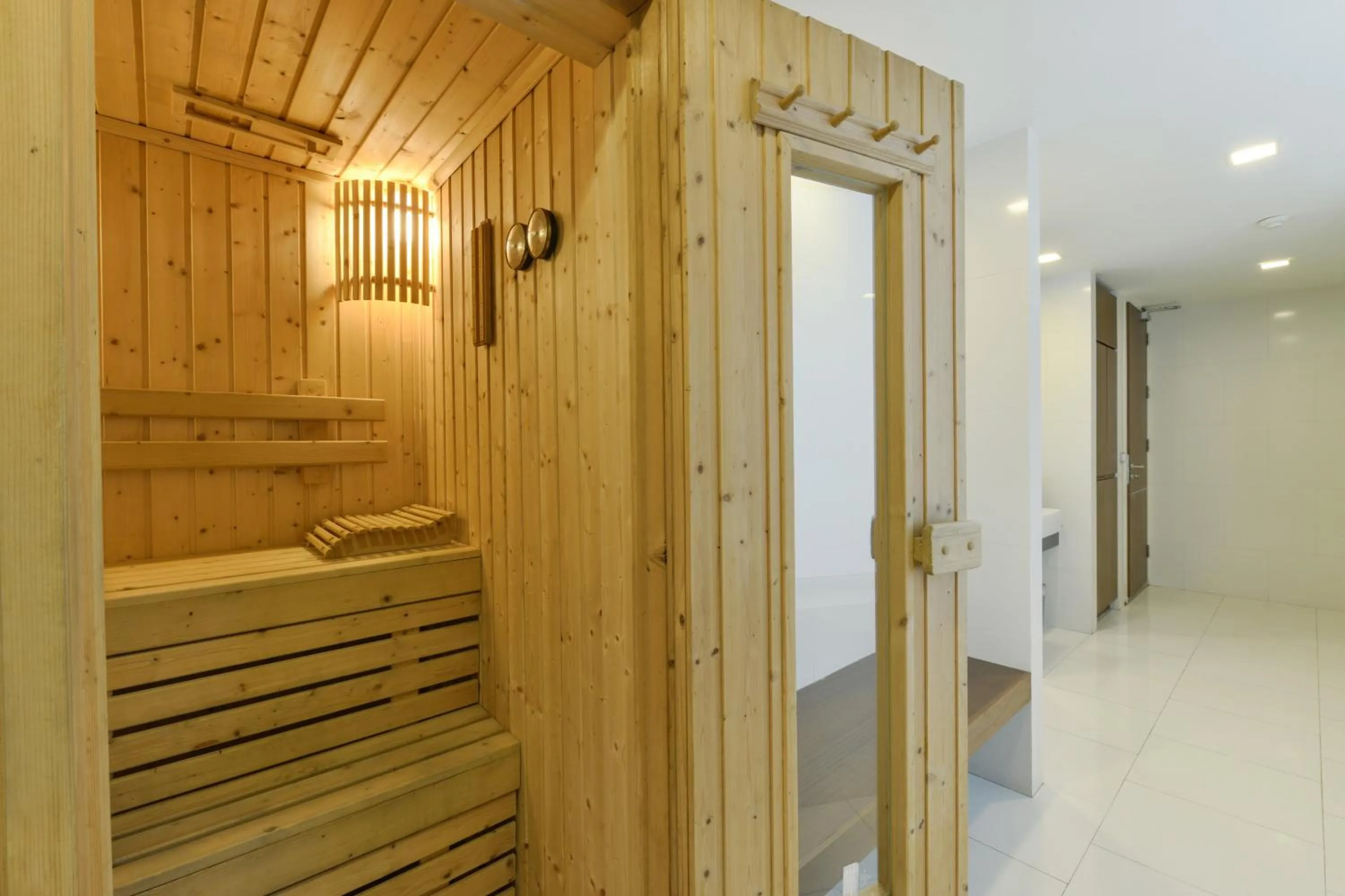 wardrobe in The Park Nine Hotel Srinakarin