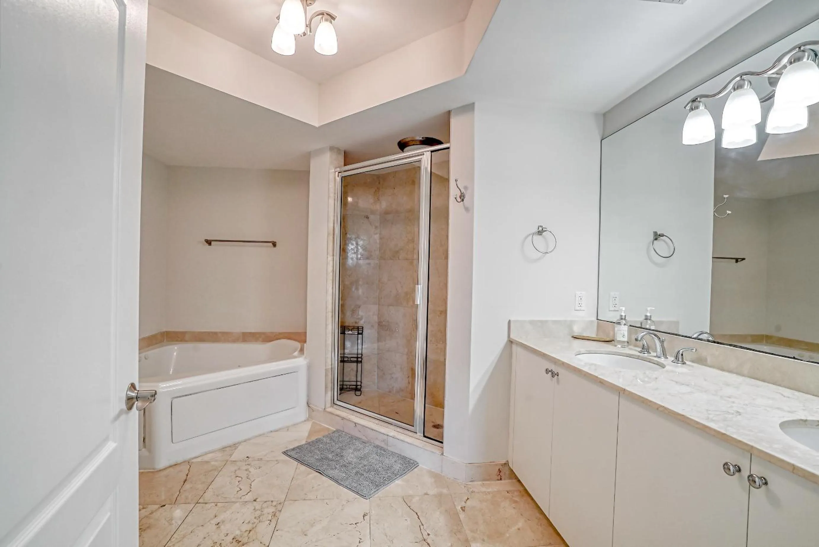 The King David Condos