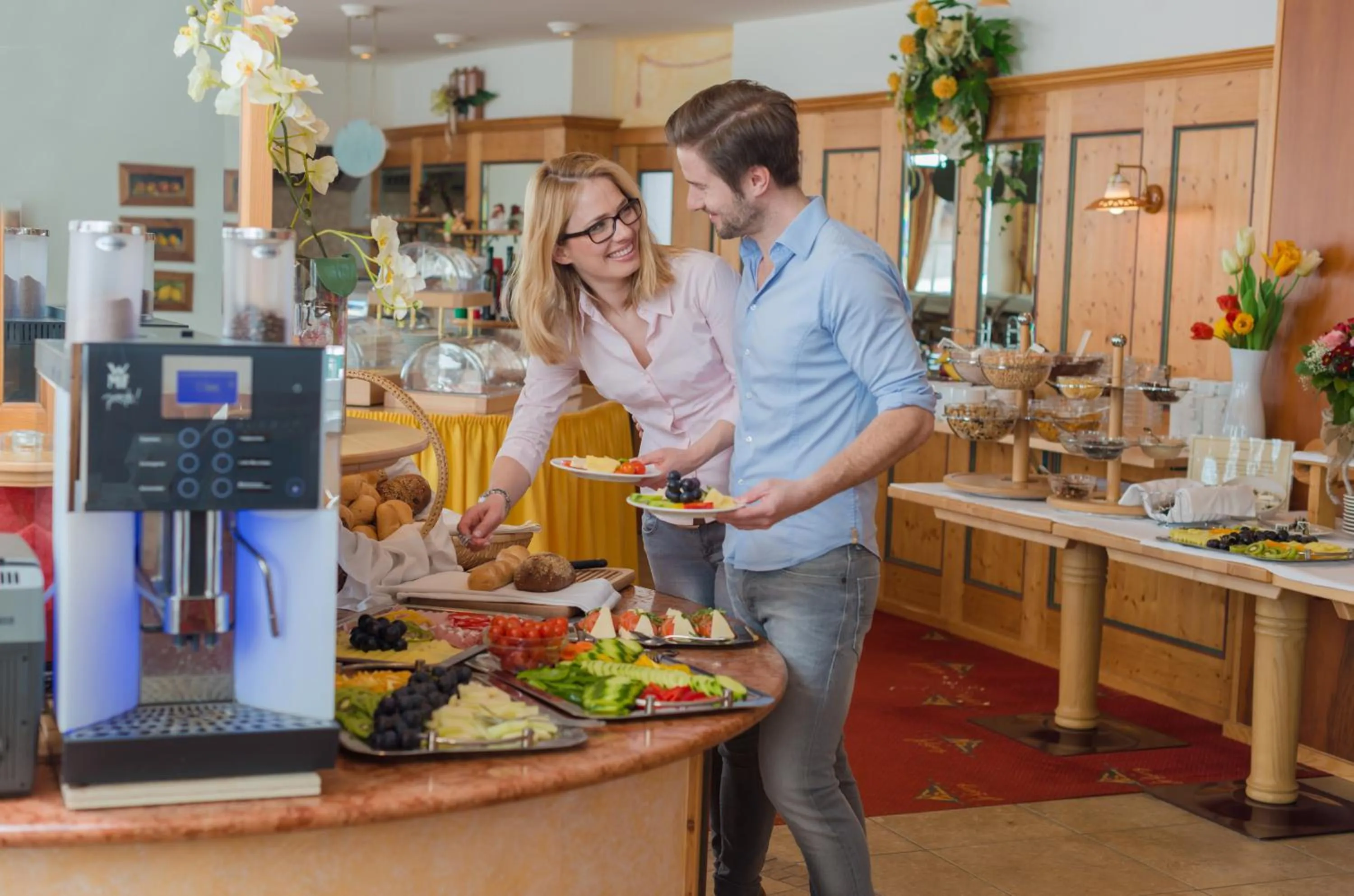 Buffet breakfast in Apparthotel Sankt Georg