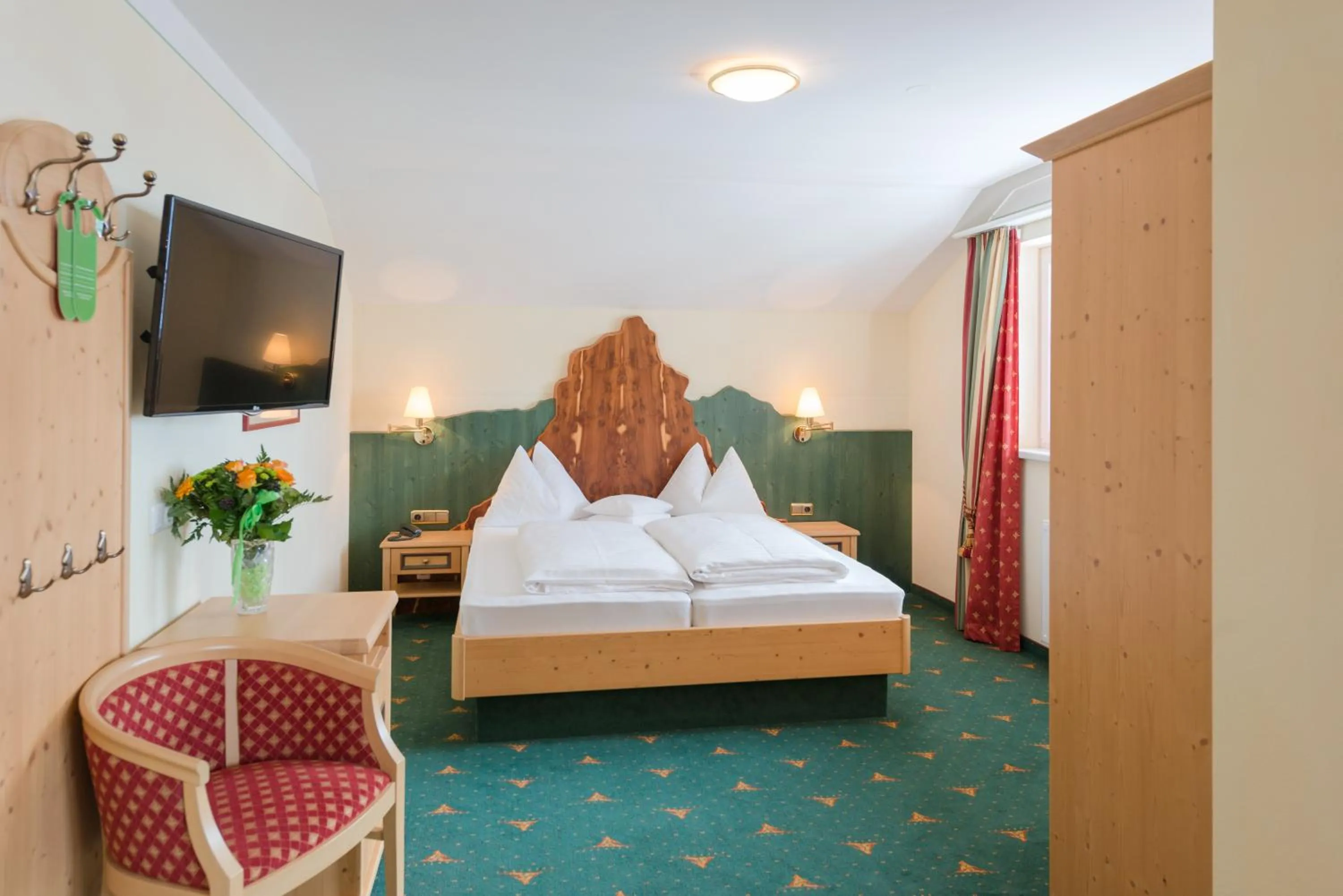 Photo of the whole room, Bed in Apparthotel Sankt Georg