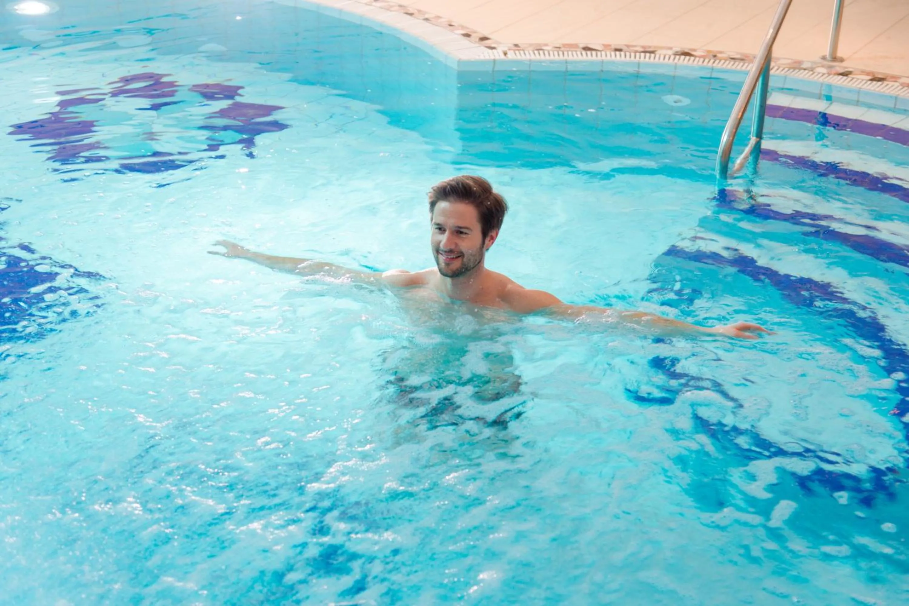 Swimming pool in Apparthotel Sankt Georg