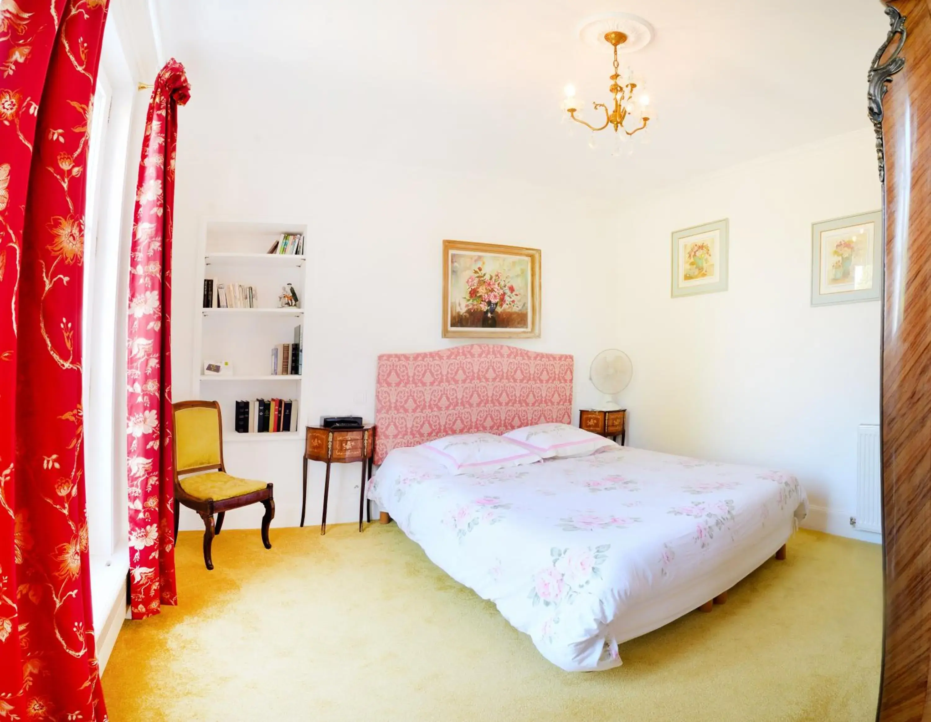 Family Suite in Logis Hôtel & Restaurant Chateau de la Marjolaine Family Suite in Logis Hôtel & Restaurant Chateau de la Marjolaine