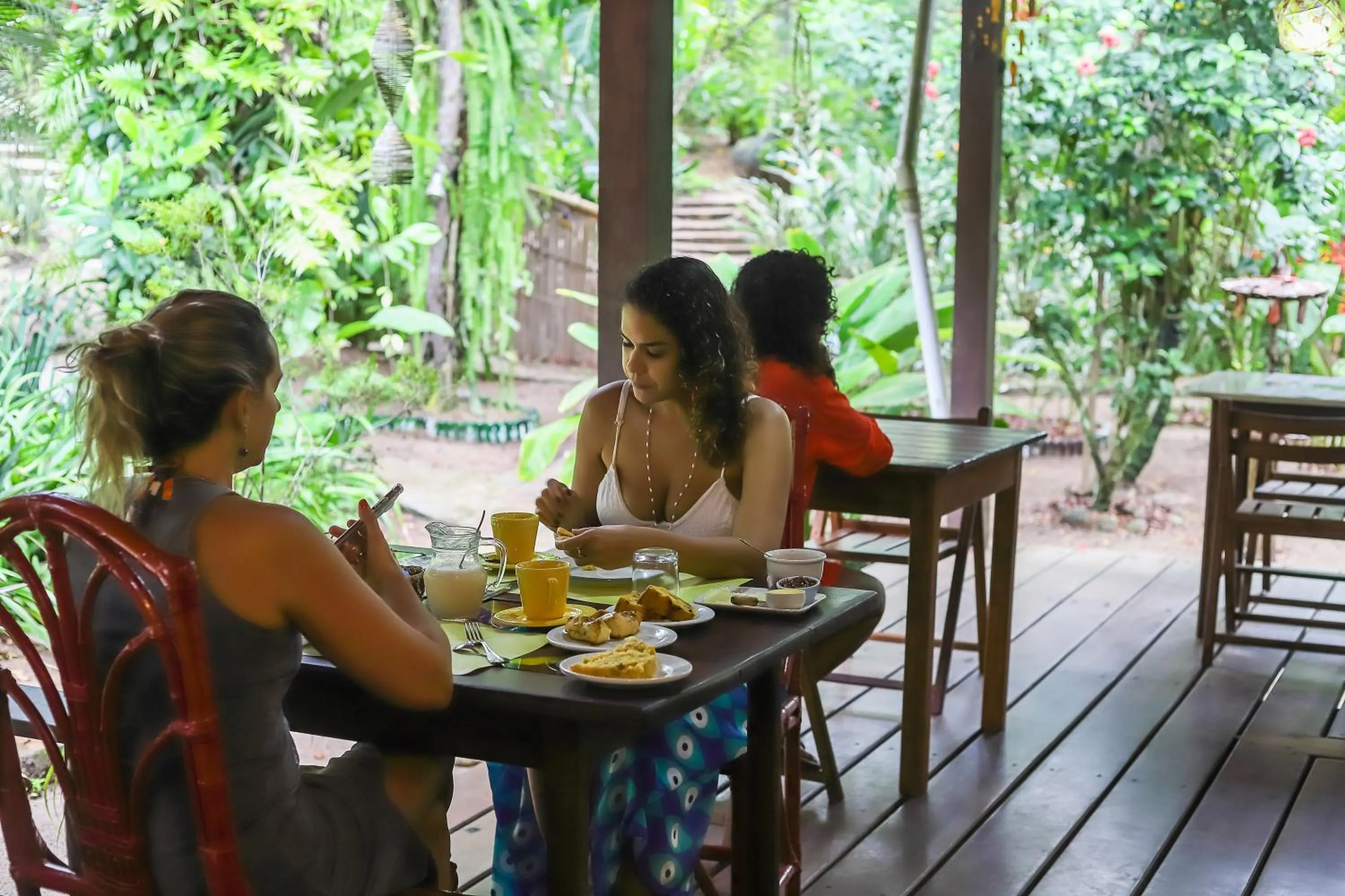 People in Pousada Horizonte Azul