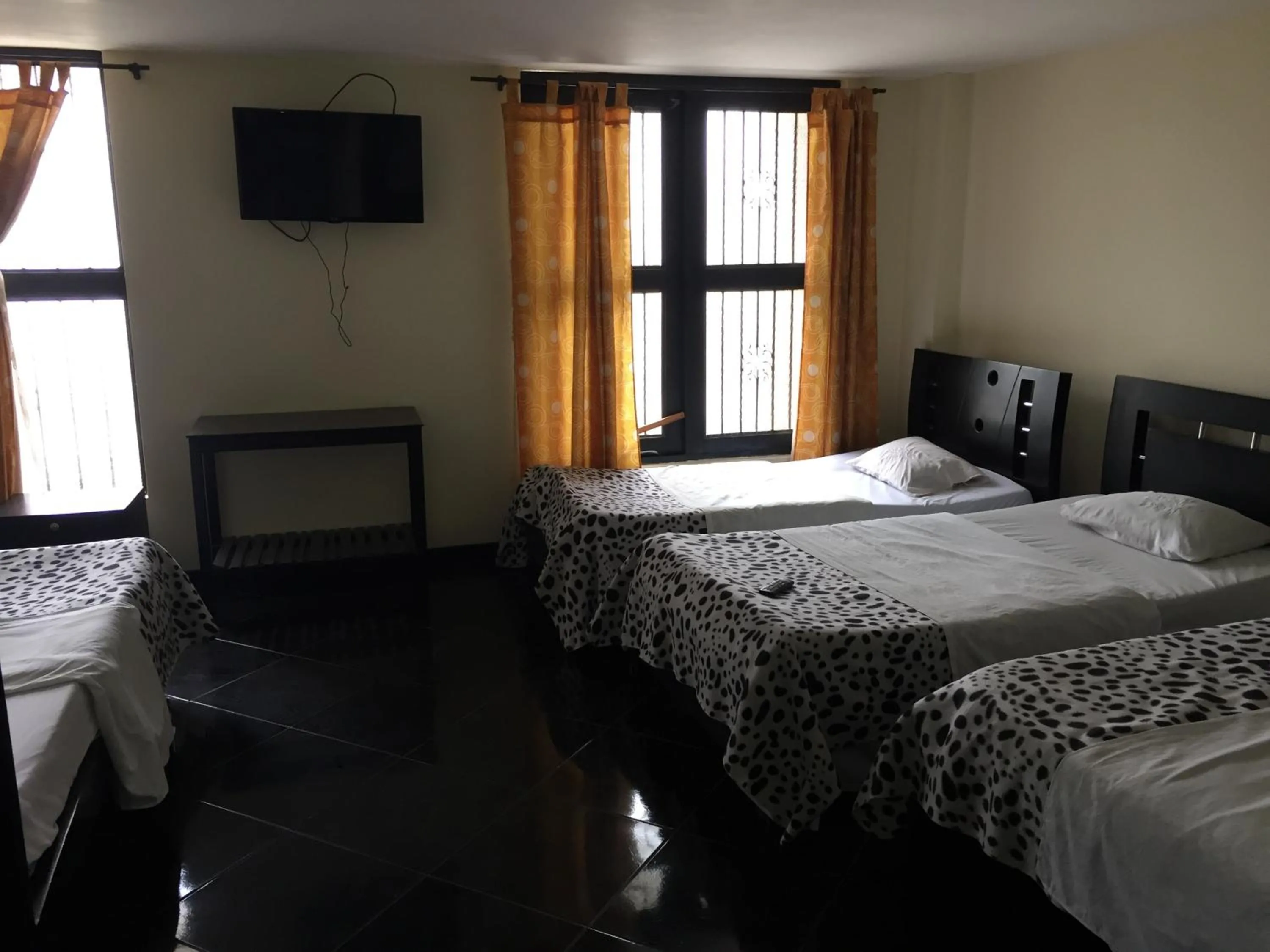 Family Room with Private Bathroom in Hotel Casa del Abuelo