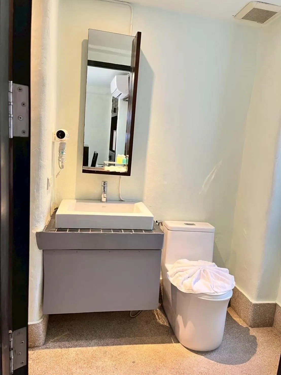 Toilet in Punnpreeda Beach Resort - SHA Plus Certified