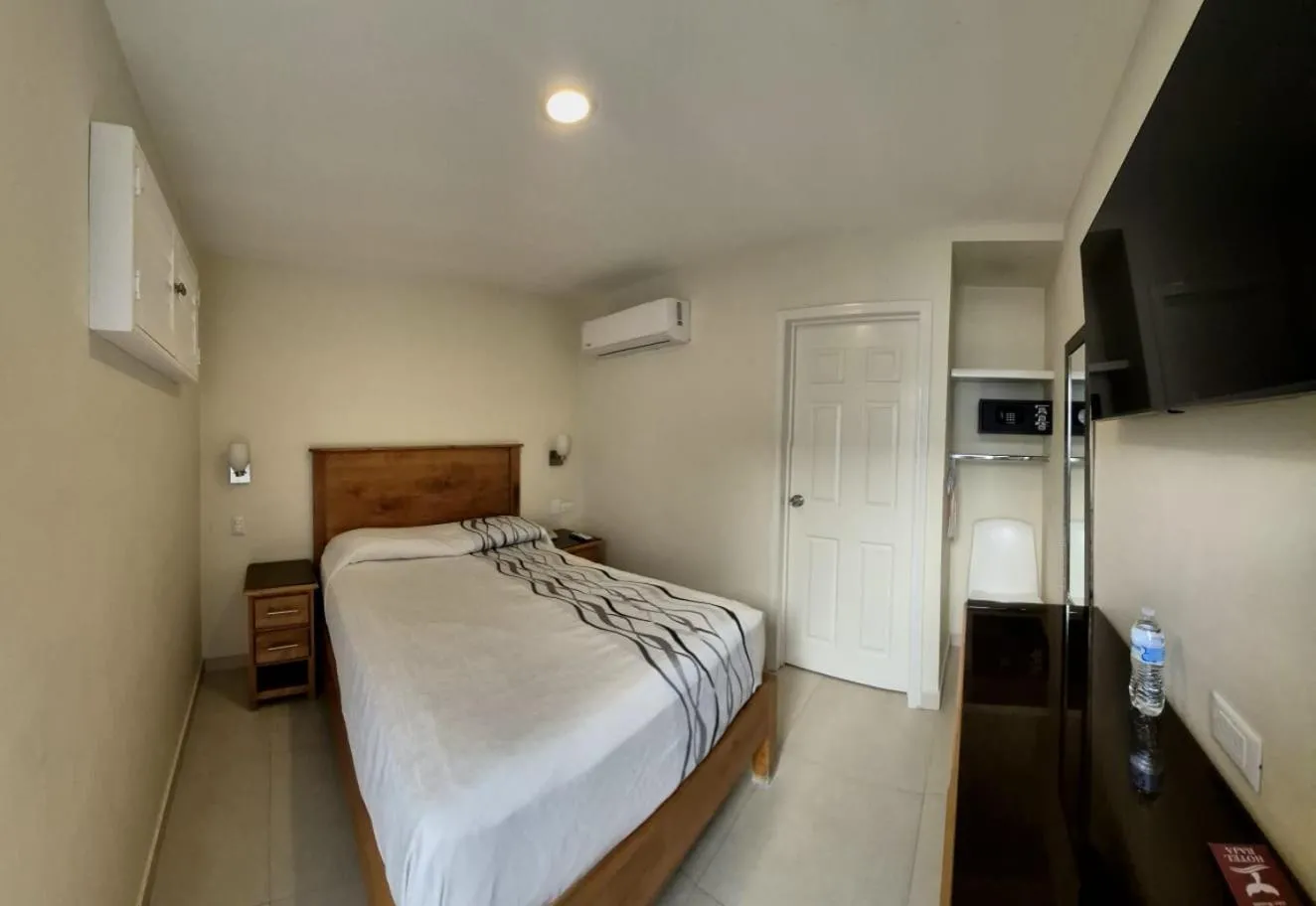 Hotel Baja
