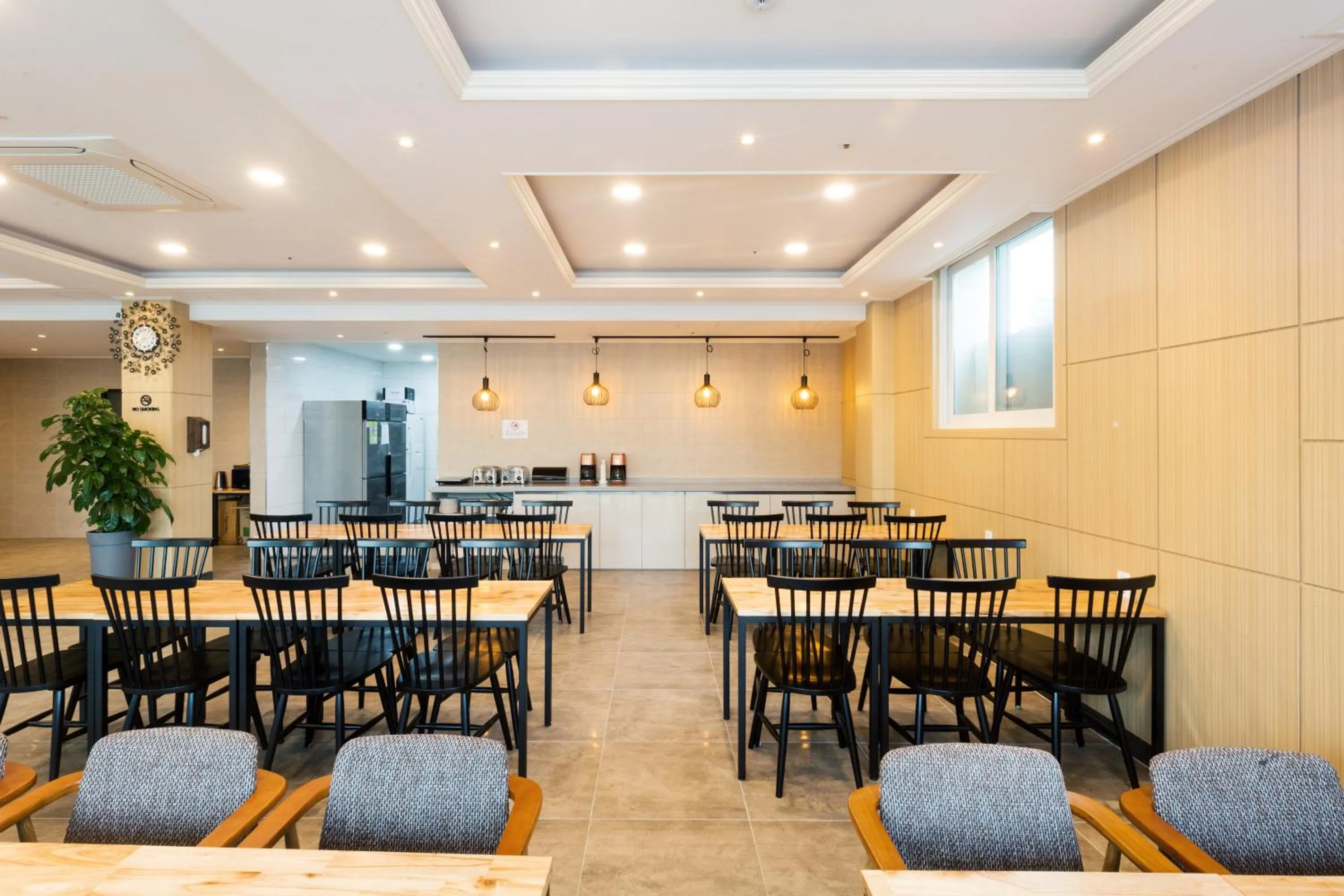 Restaurant/places to eat in Ocean Square Resort